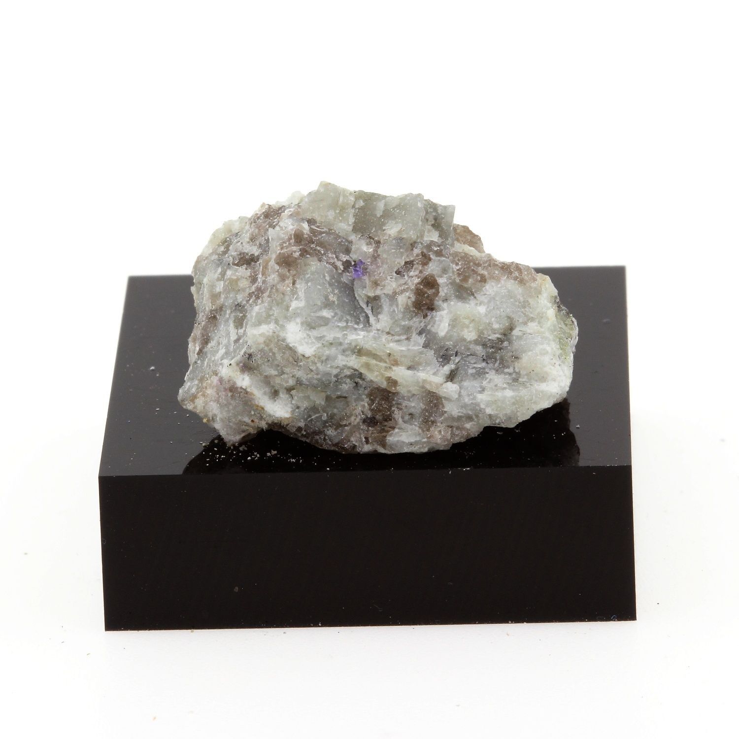 Graphic Granite. 28.8 cts. Maniwaki, Québec, Canada. Graphic Granite. 28.8 cts. Maniwaki, Québec, Canada.