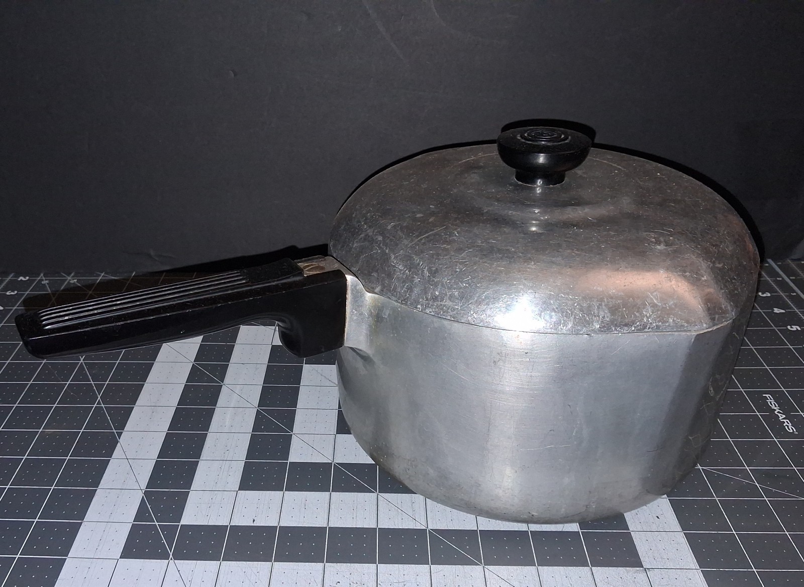 Wagner Ware Sydney O Magnalite 4 QT Sauce Pot 4684-M with Lid Double Spouts VTG