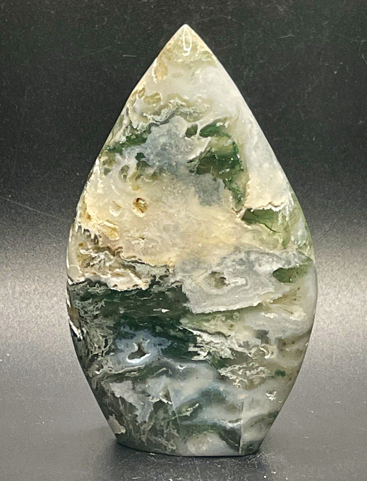 Moss agate teardrop 166g