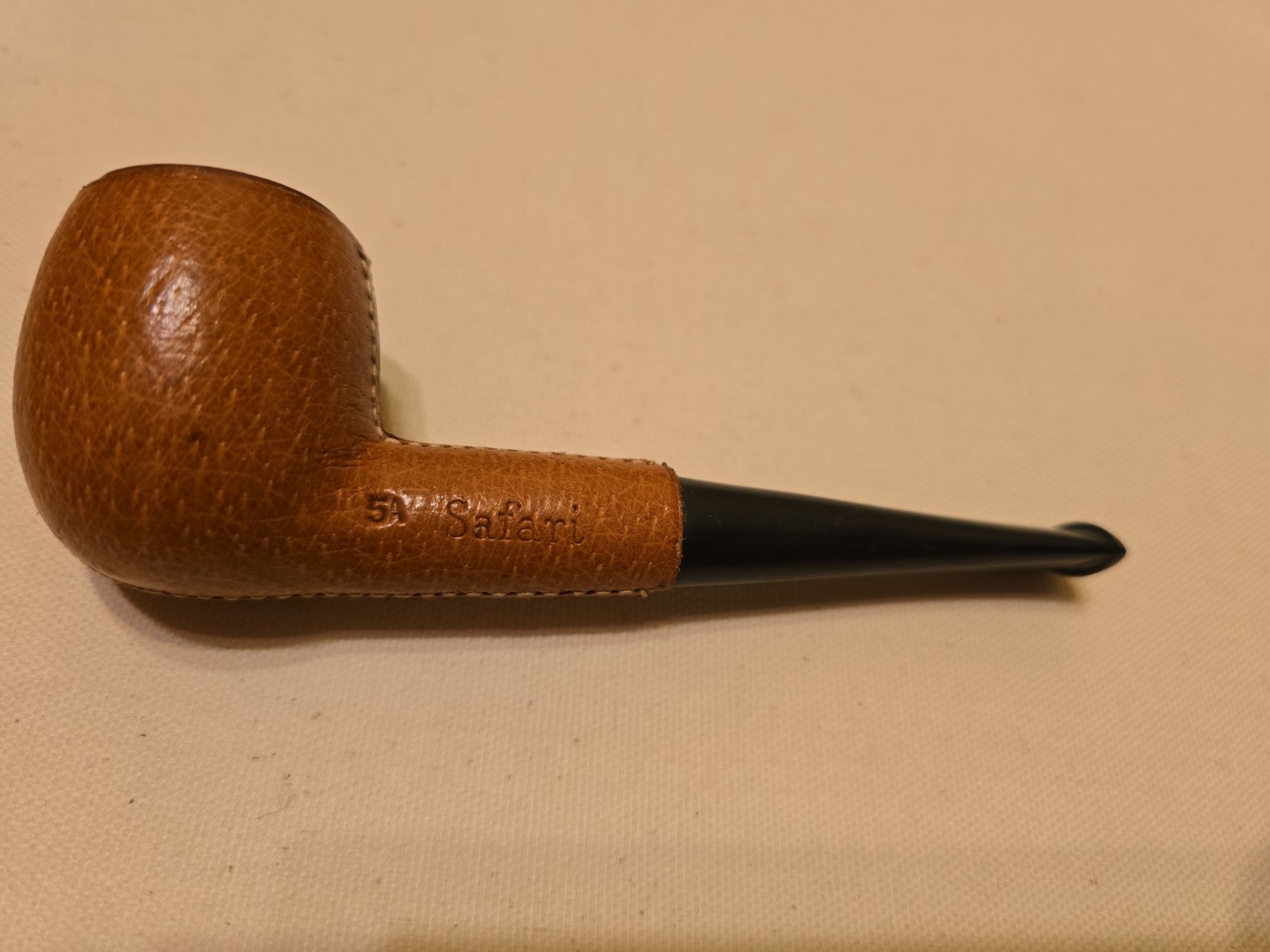 Vintage Rare Made In Tanganyika Safari 5A  leather tobacco pipe Beautiful