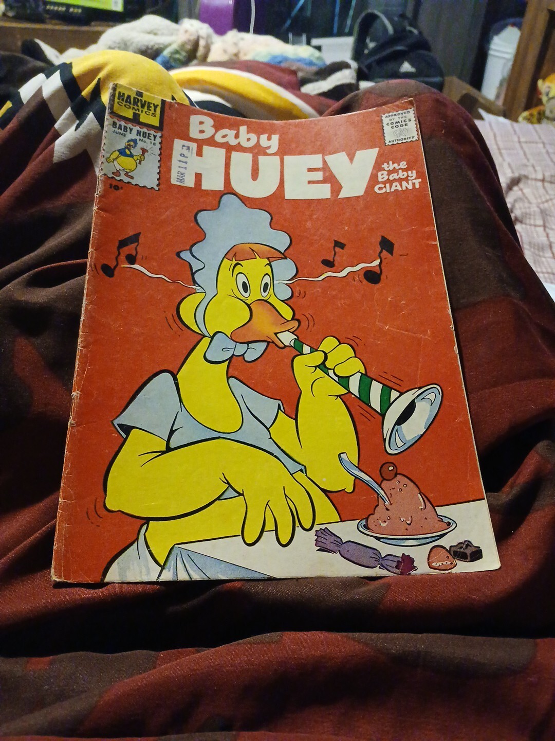 BABY HUEY THE BABY GIANT #18 HARVEY SILVER AGE LOW GRADE ICE CREAM HORN MUSIC BABY HUEY THE BABY GIANT #18 HARVEY SILVER AGE LOW GRADE ICE CREAM HORN MUSIC