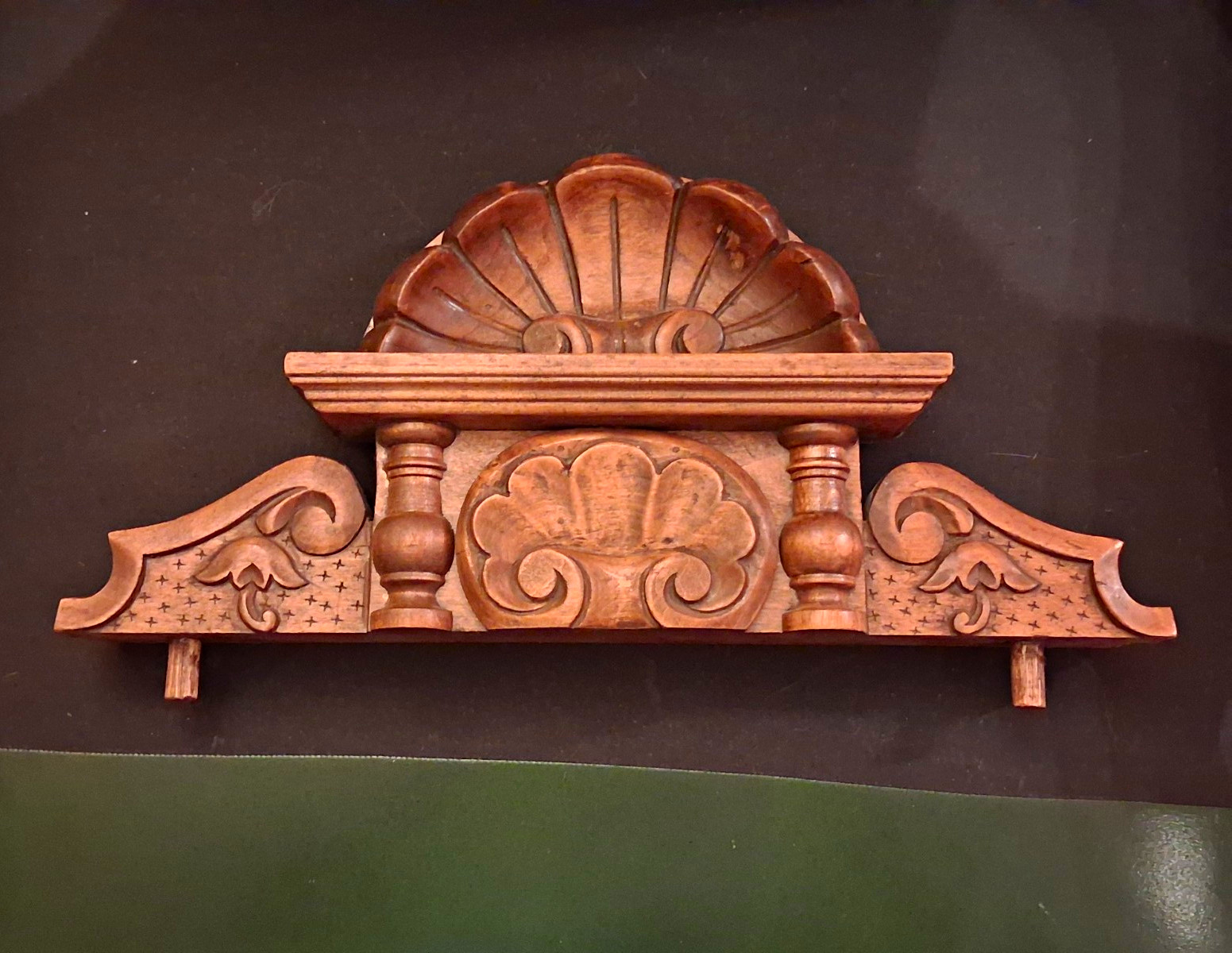 ANTIQUE GERMAN VIENNA WALL CLOCK CARVED TOPPER CREST PEDIMENT. ORIGINAL