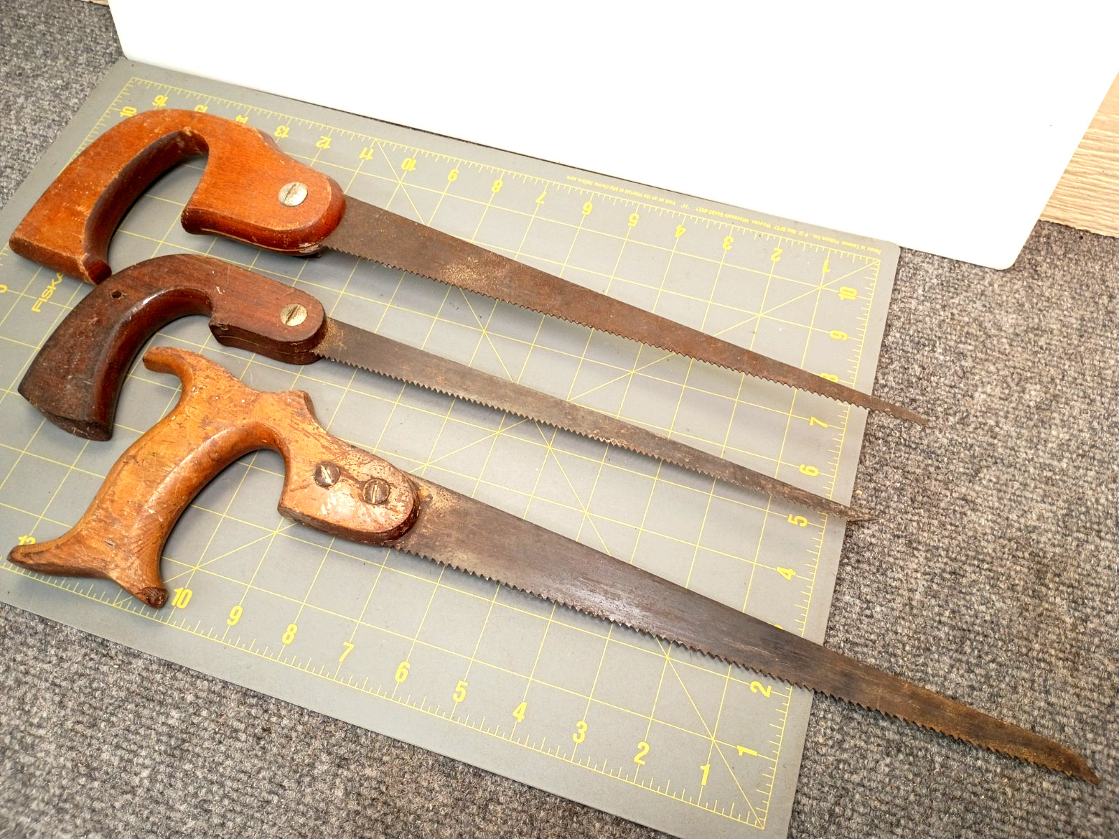 Lot 3 ANTIQUE KEYHOLE SAW One blade stamped barn find Old Vintage KY