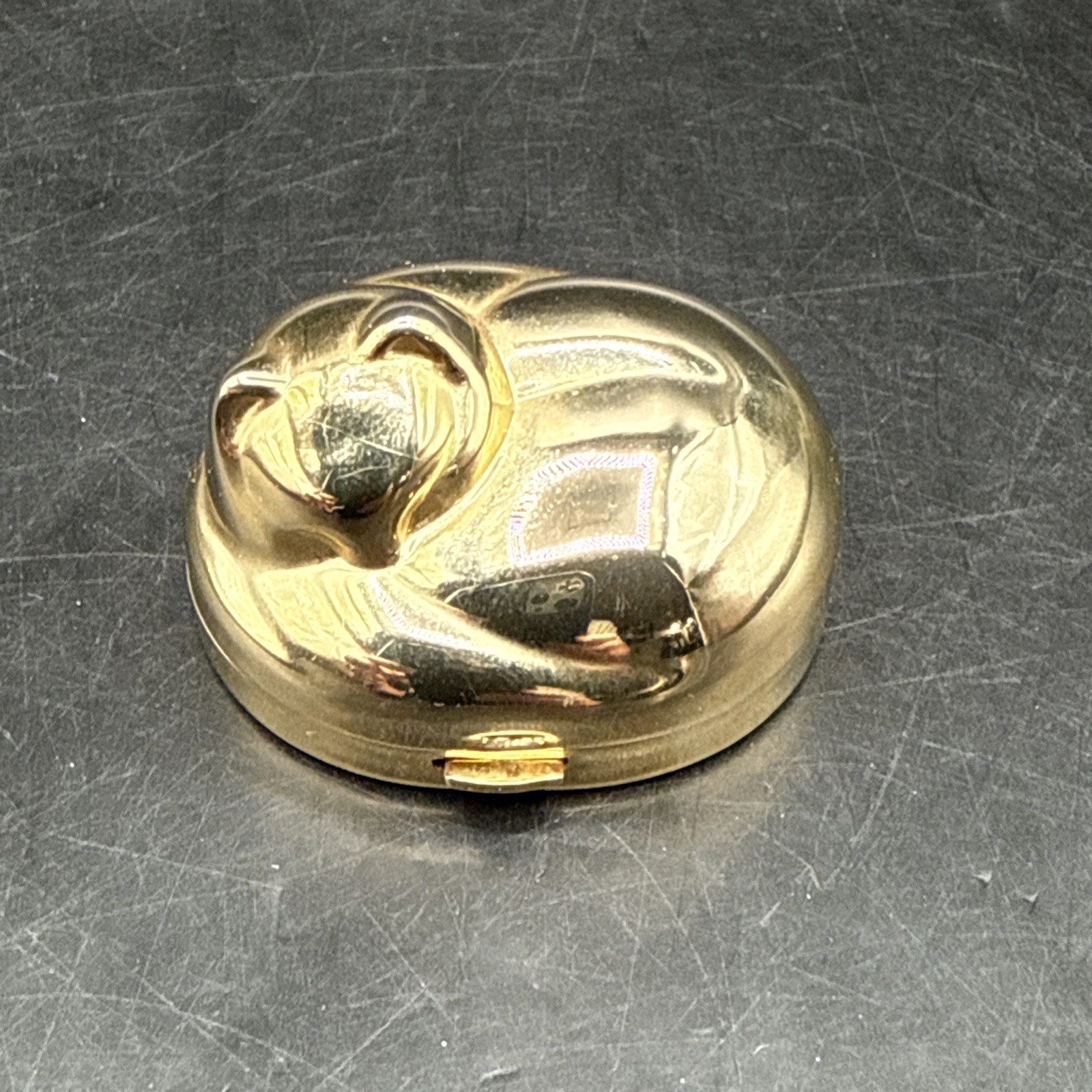 Vintage Debbie J Palmer Contented Sleeping Cat Compact Gold Tone