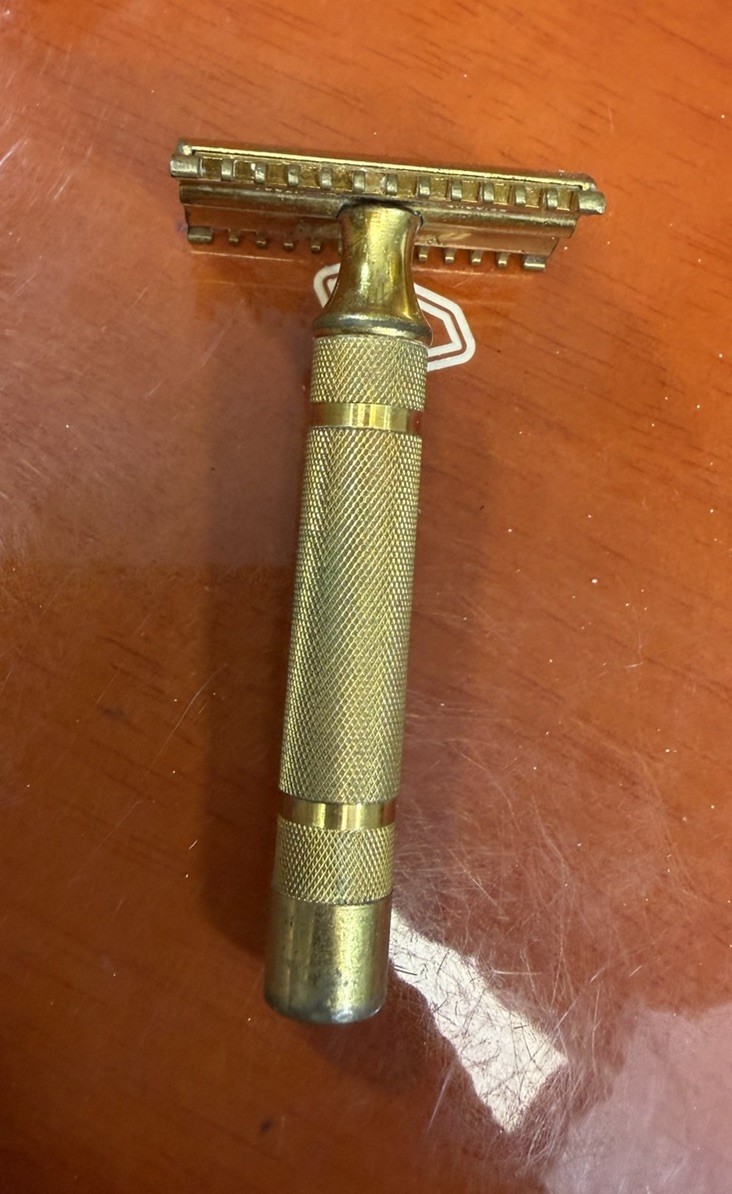 Antique 1930s Gillette Safety Razor Gold Tone Fat Handle Comb Reissue Pat #17567