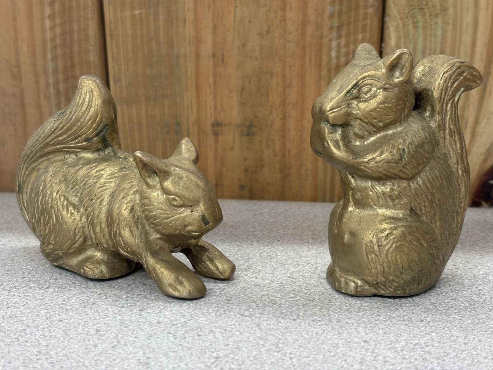 Vintage Solid Brass Squirrels Detailed Etched Home Decor 3.5\