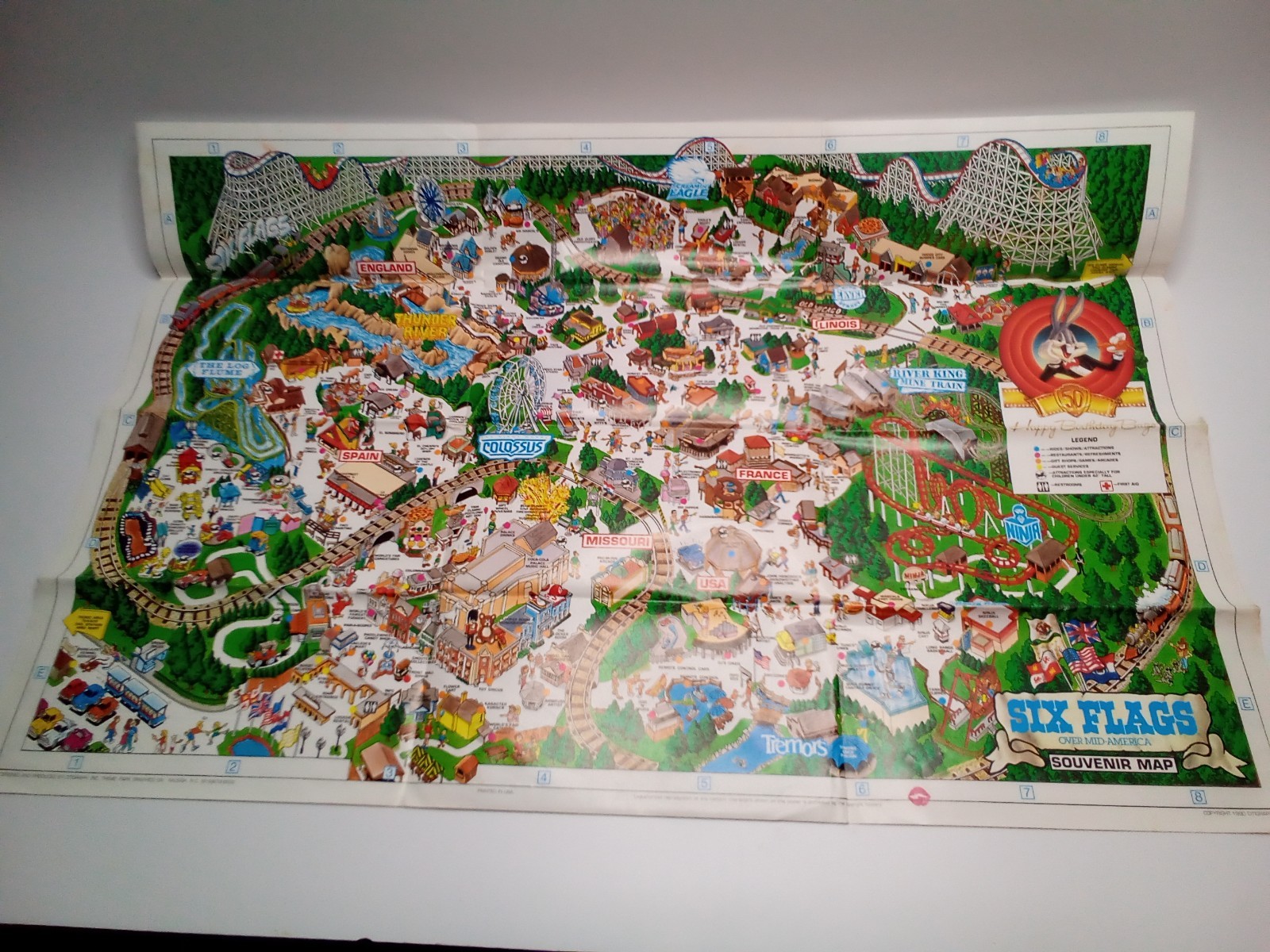 Vintage 1990 SIX FLAGS Over Mid-America Theme Park Souvenir Map Bugs Bunny 50th