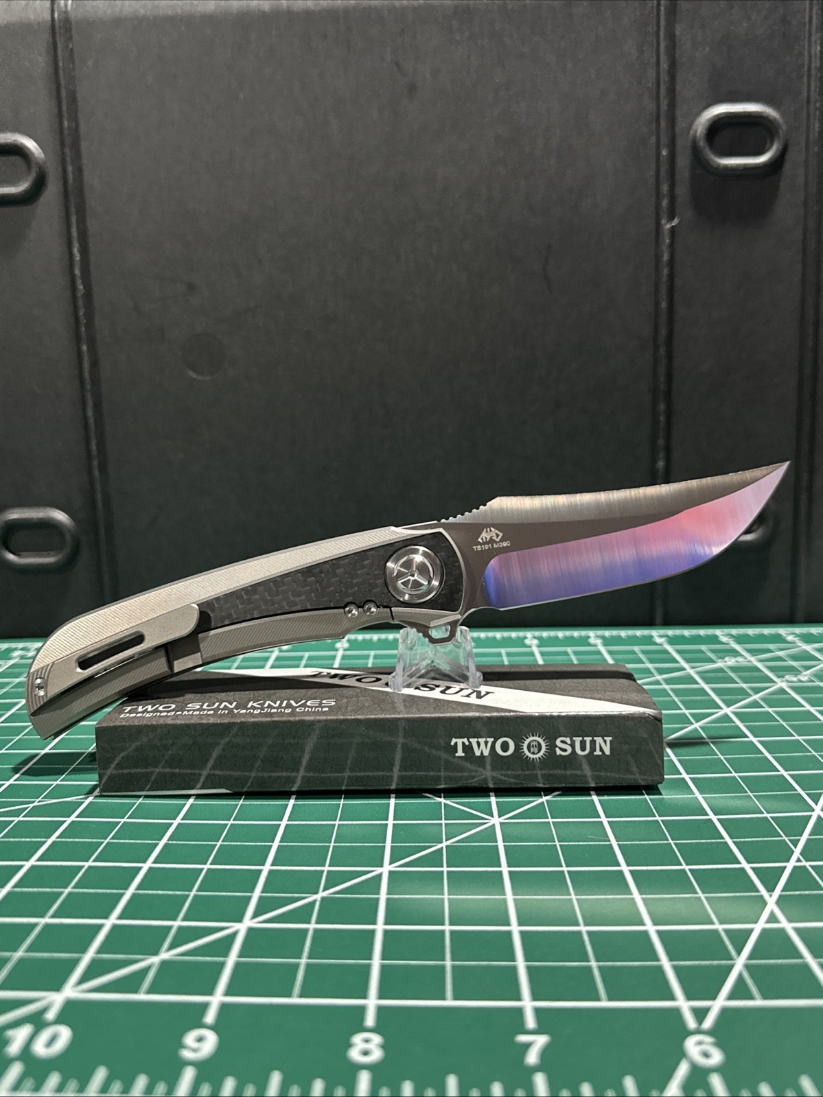 TWOSUN TS191 Folding Knife M390 Titanium, Carbon Fiber Handle NIB TWOSUN TS191 Folding Knife M390 Titanium, Carbon Fiber Handle NIB