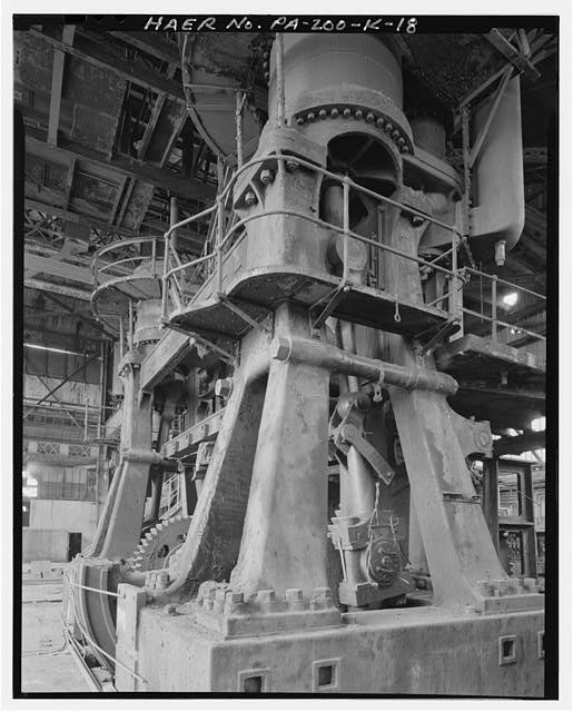 No. 1 Press Pumping Steam Cylinder Supports Industrial Machinery 1900s