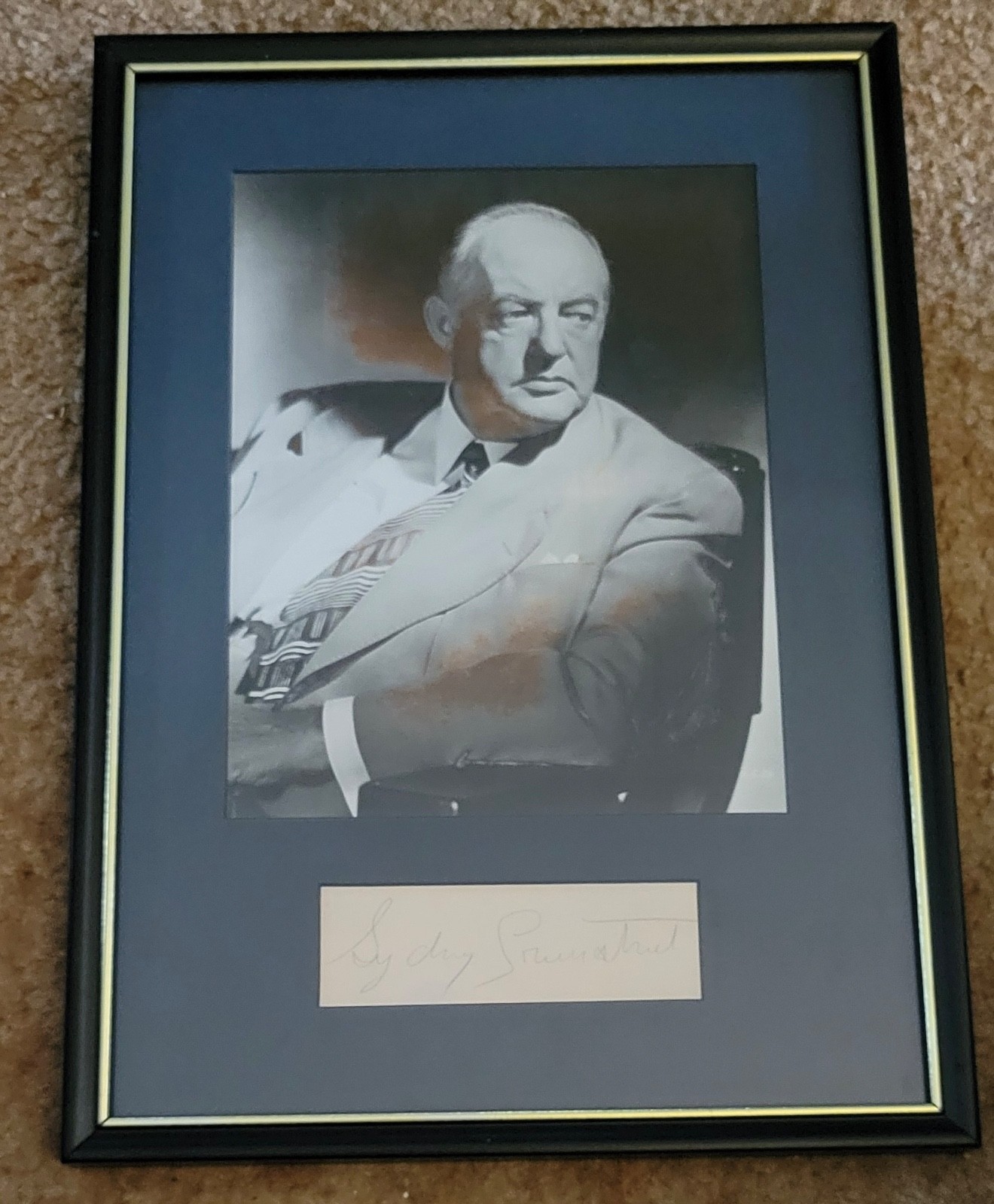 SYDNEY GREENSTREET - CUT AUTOGRAPH WITH  PHOTOGRAPH DISPLAY  MALTESE FALCON