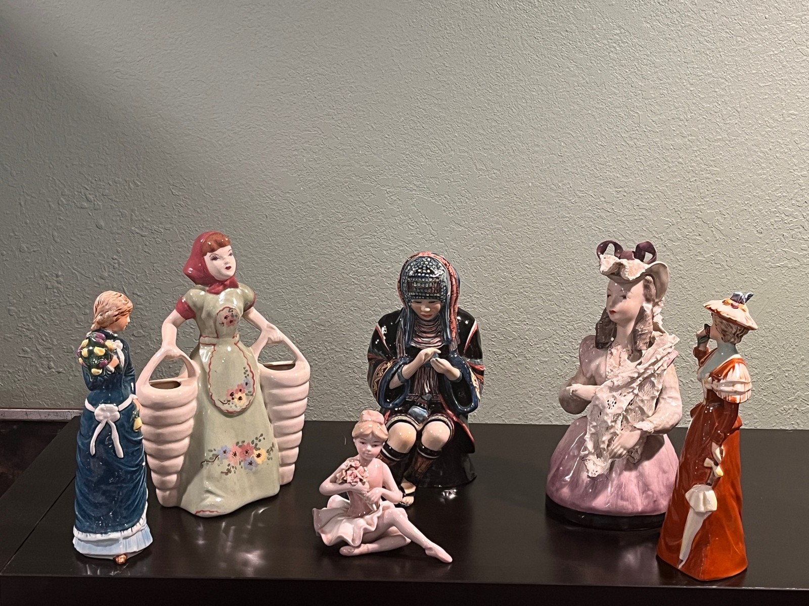 Vintage Ceramic Figurine Lot Weil Ware California Pottery Asian Ethnic Figure