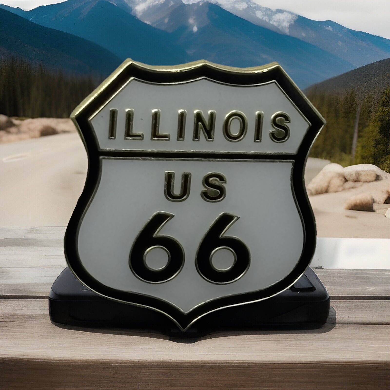 ILLINOIS ROUTE 66 LAPEL PIN NEW