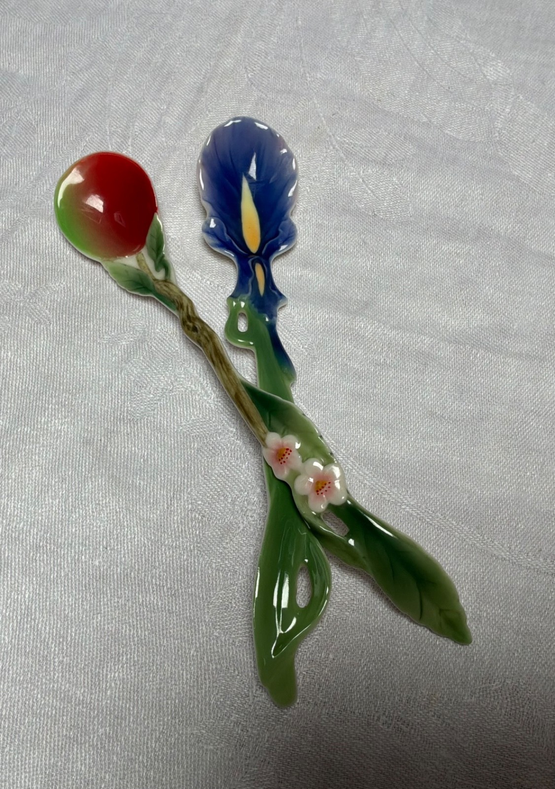 Franz Porcelain Long Tail Hummingbird 2 Lot Apple Design Sculptured Spoon