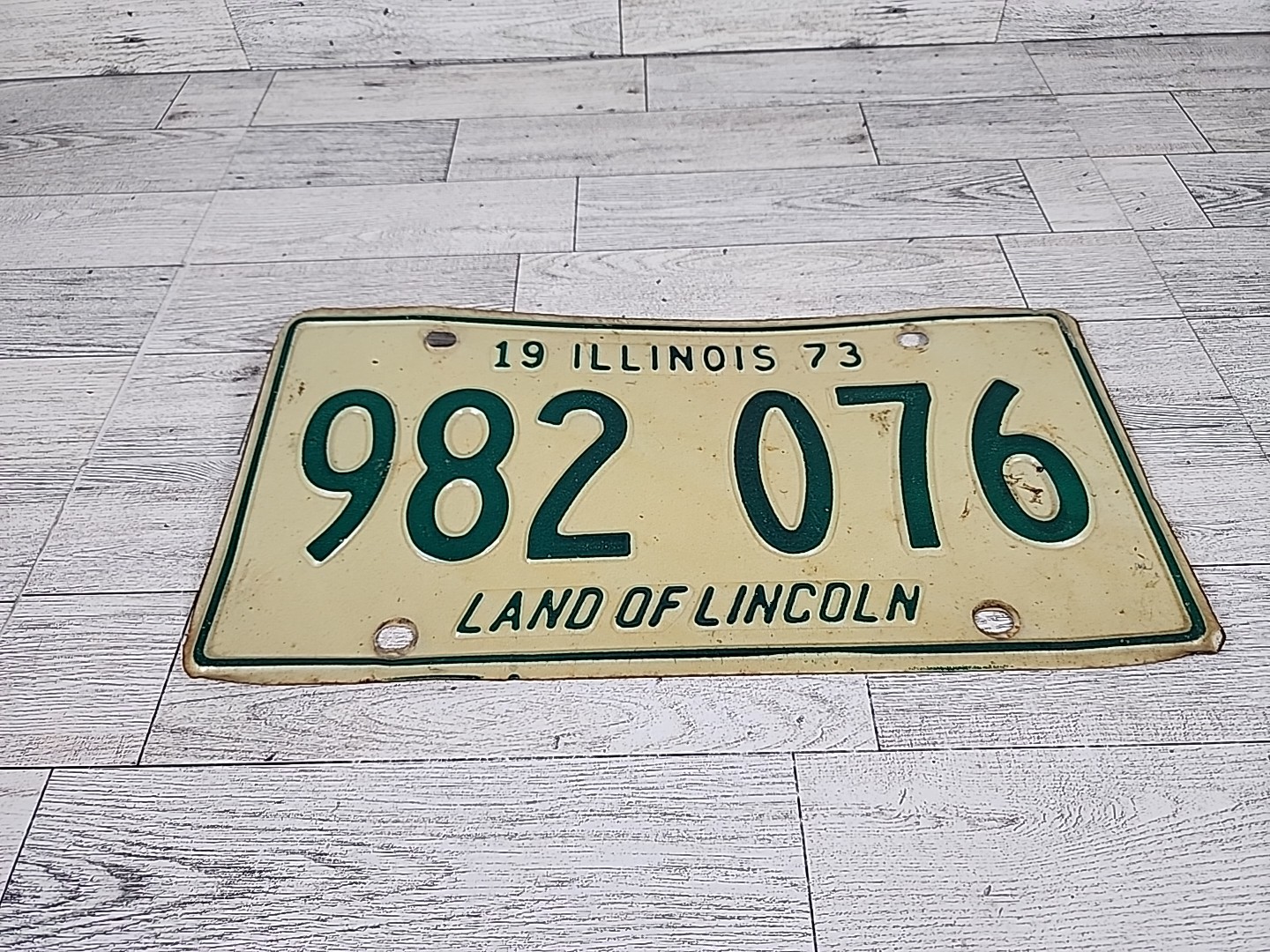 1973 Vintage ILLINOIS License Plate \