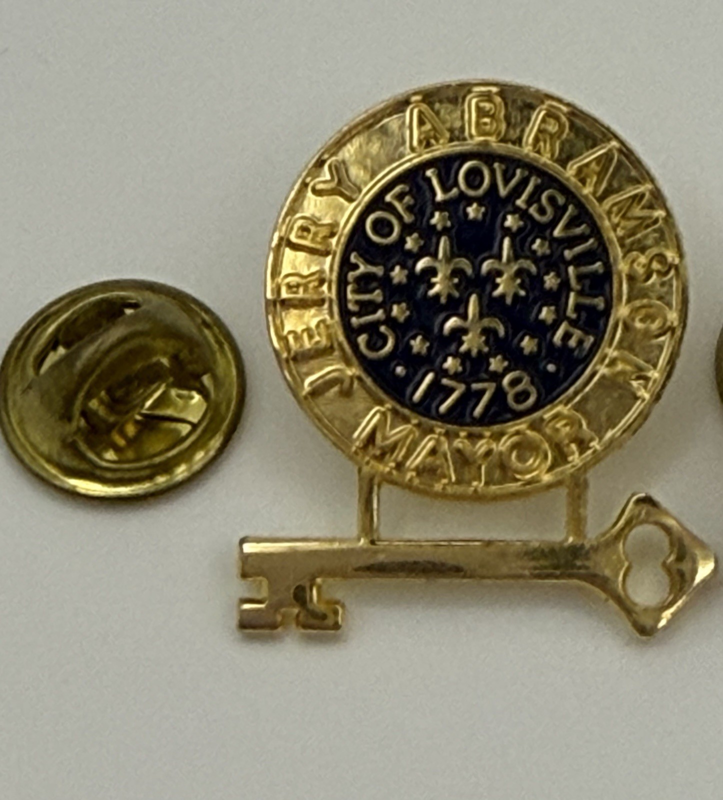Vintage Louisville Kentucky Mayor Key Pin City of Louisville 1778 Fleur de Lis
