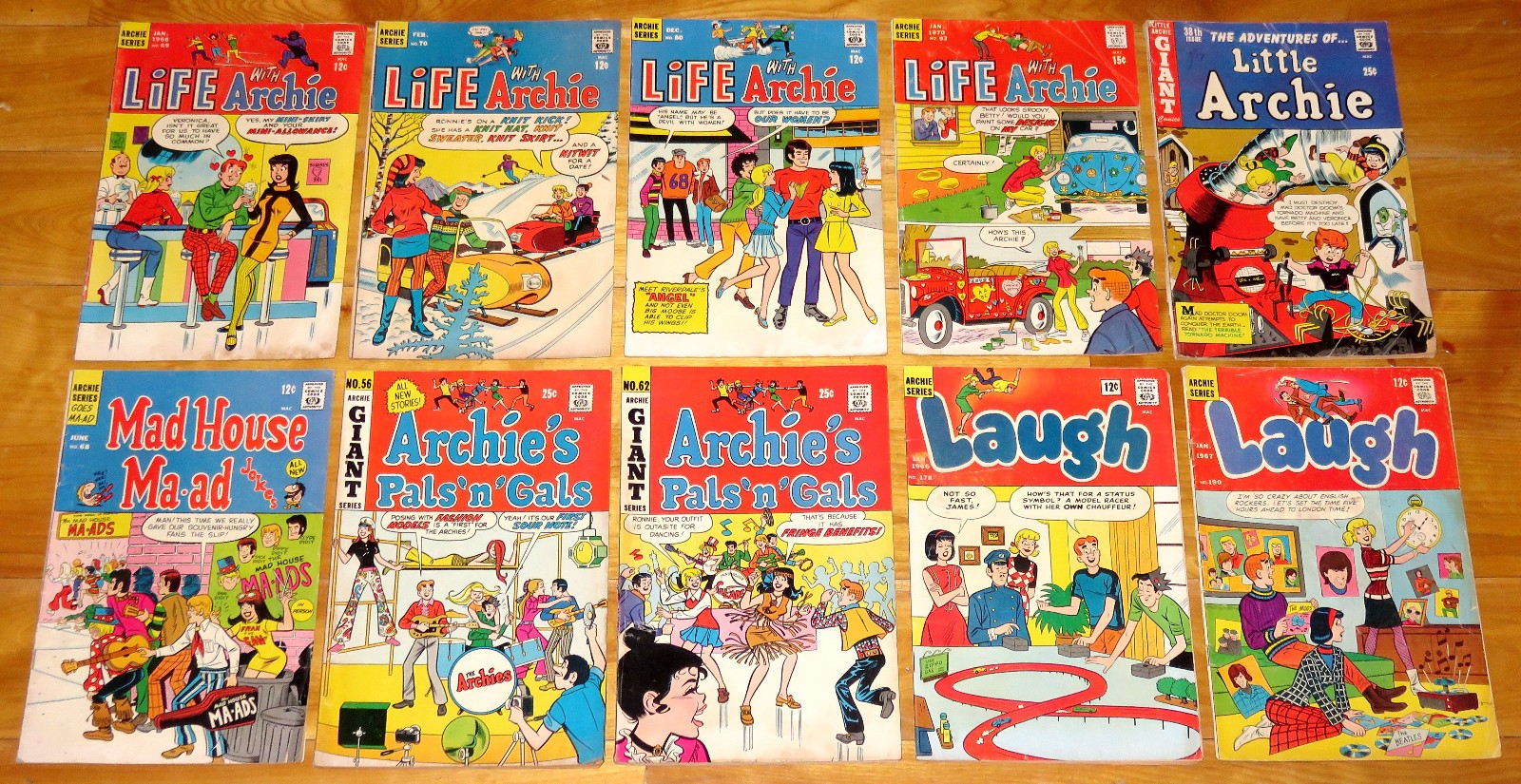 Large 1960s ARCHIE LOT 34 Books LIFE WITH ARCHIE, PEP, LAUGH, PALS \'N\' GALS +++ Large 1960s ARCHIE LOT 34 Books LIFE WITH ARCHIE, PEP, LAUGH, PALS \'N\' GALS +++