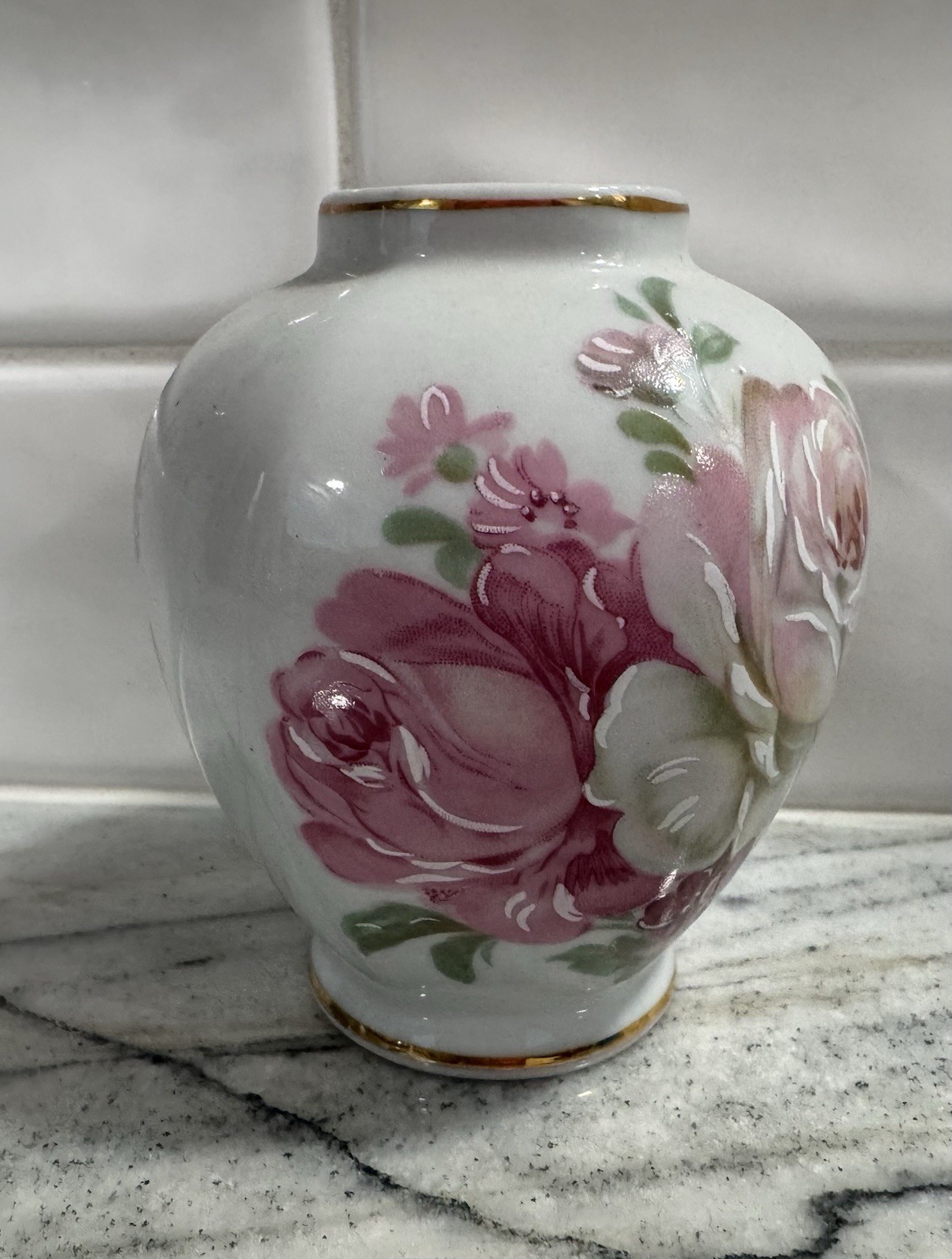 Hand Painted? Floral Gold Rimmed Small Vase Made In Portugal Hand Painted? Floral Gold Rimmed Small Vase Made In Portugal
