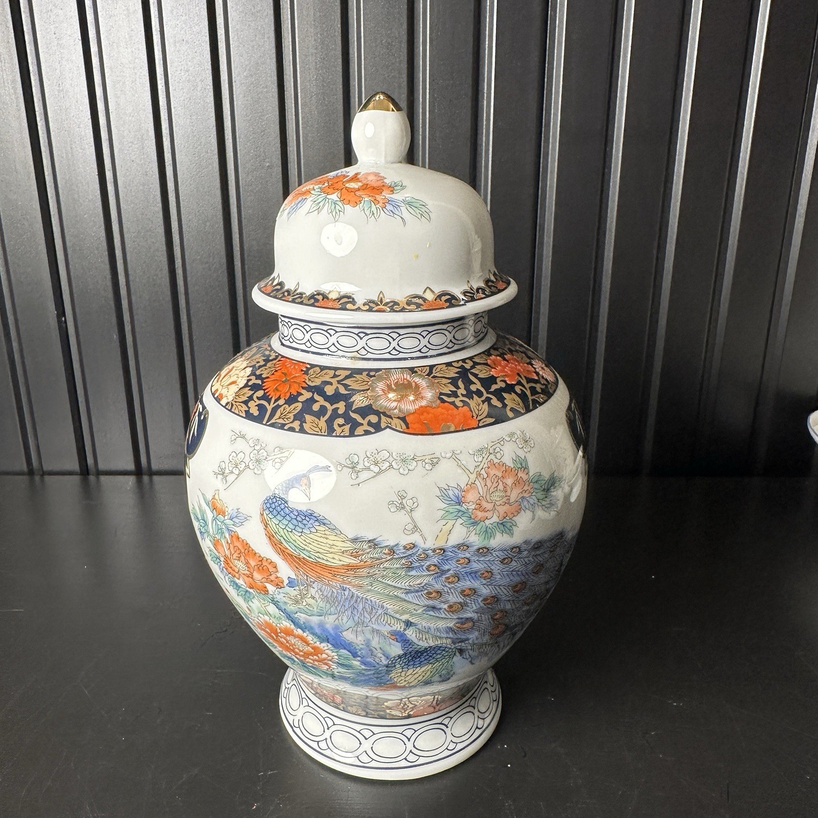 Vtg Royal Peacock Japan Ceramic Ginger Jar Urn Peacock Floral 8” Chinese Decor