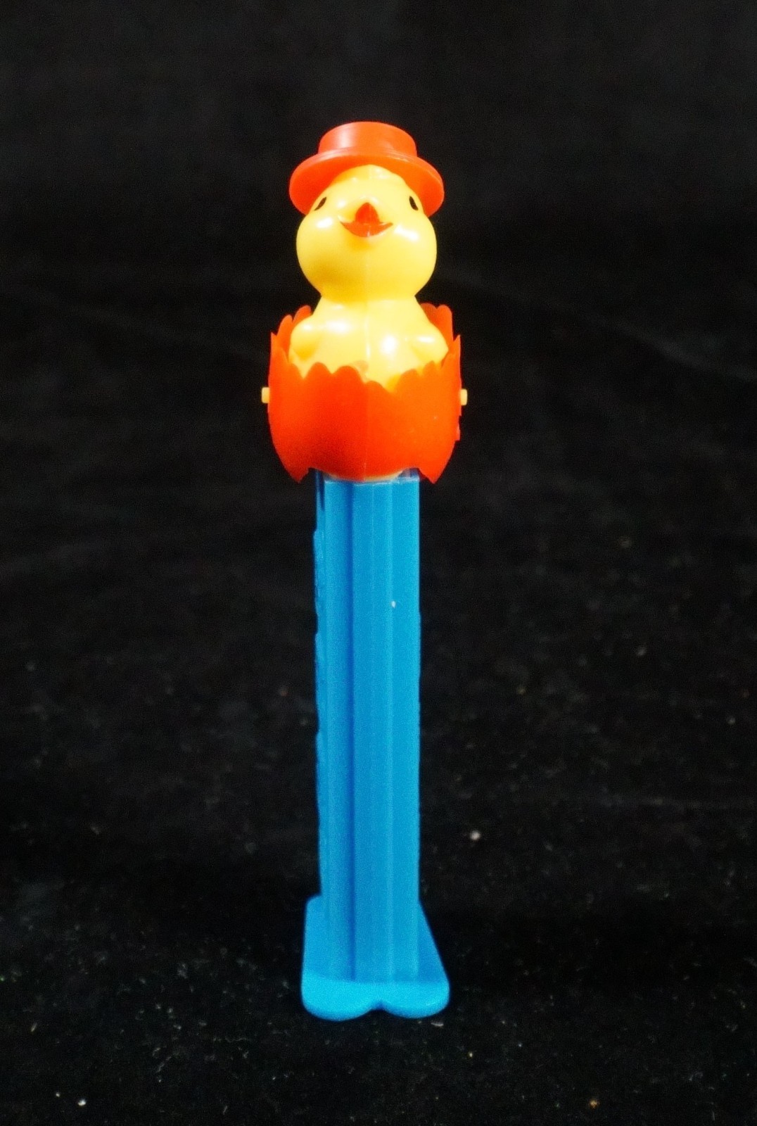 Vintage Pez Dispenser Easter Chick Hatching Egg Blue Stem (A3) Vintage Pez Dispenser Easter Chick Hatching Egg Blue Stem (A3)