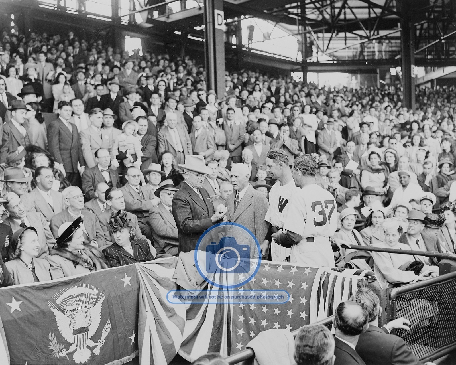 PRESIDENT TRUMAN THROWS FIRST PITCH BASEBALL GRIFITH 8X10 PHOTO