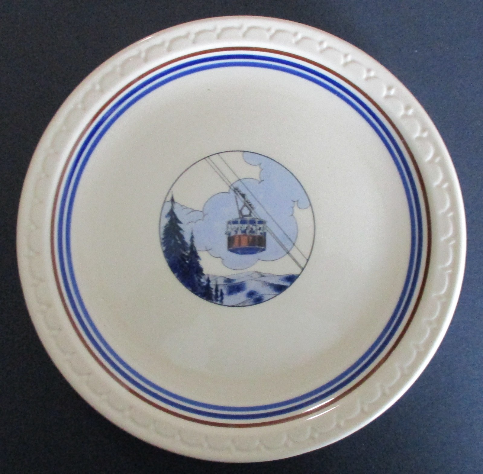 1946 Souvenir Syracuse China Plate New Hampshire Aerial Tramway Cannon Mountain