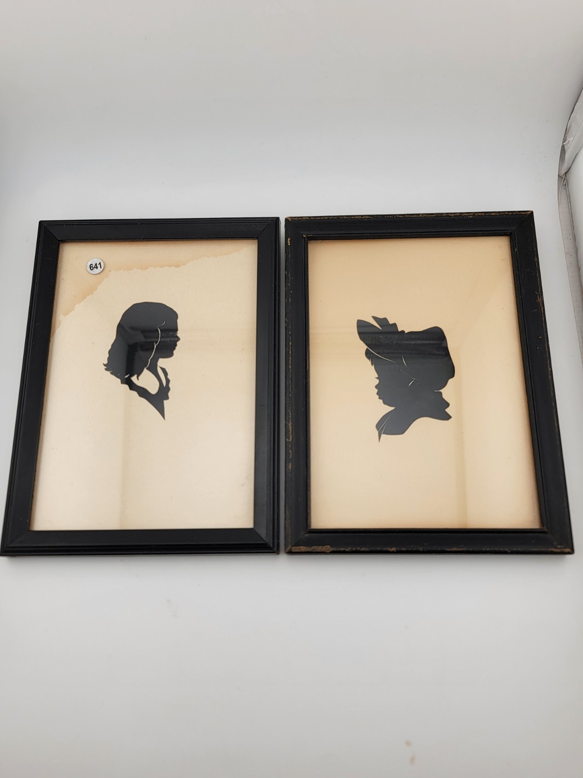 Rare Antique C 1920'S Pair Of Portrait Silhouette Of 2 Ladies In Black Frame. 