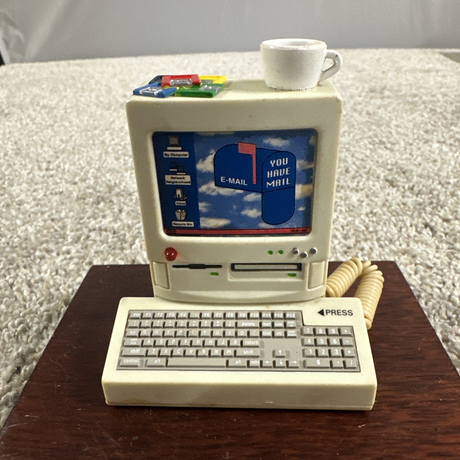 Vintage 1997 You’ve Got Mail Talking Office Computer Magnet WORKS