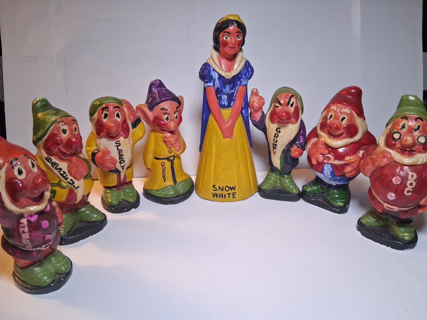 Rare 1938 Snow White And 7 Dewarfs Lincoln Logs Figures (repaint)