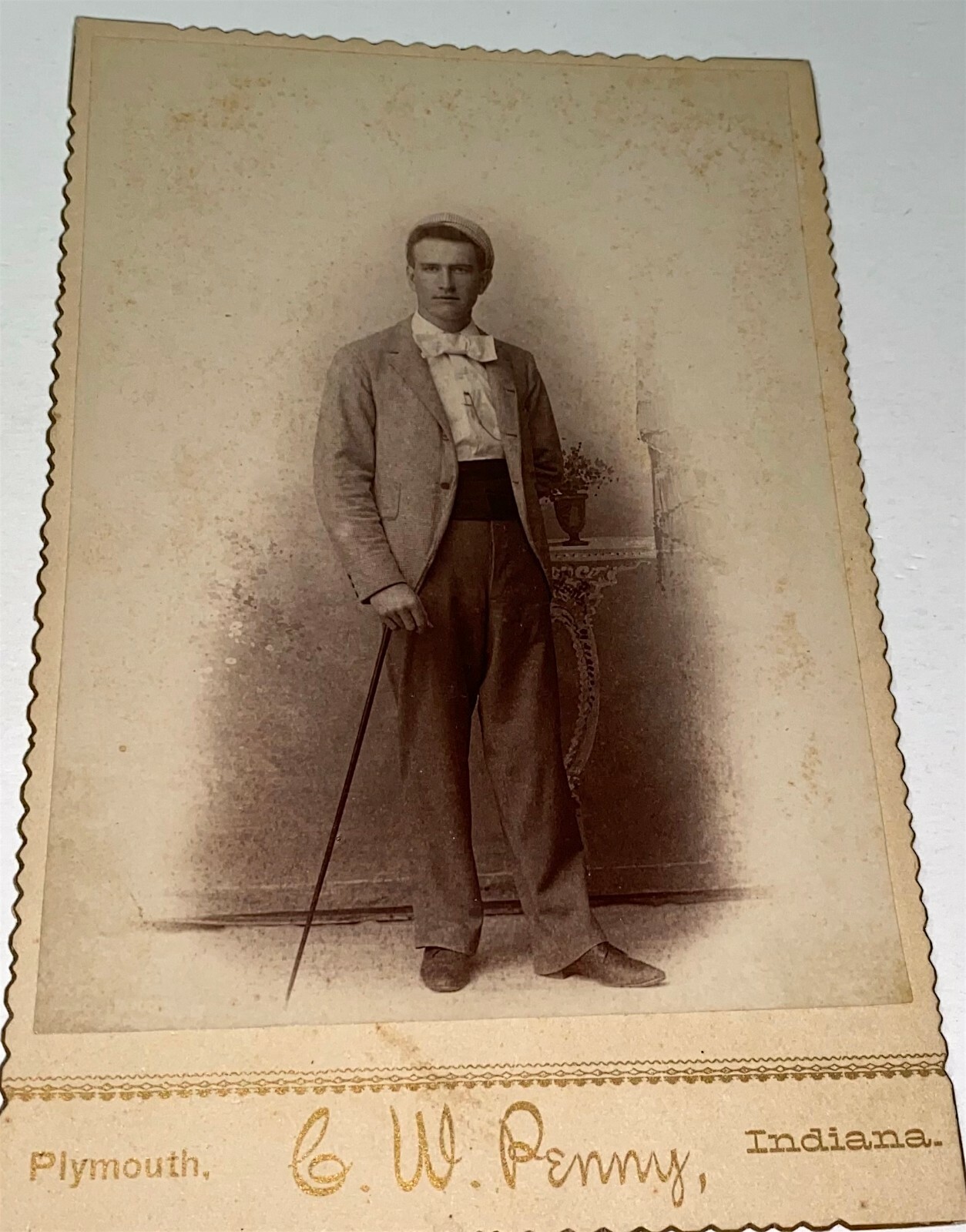 Rare Antique Victorian American ID\'d Theatre, Musician & Ballooner Cabinet Photo
