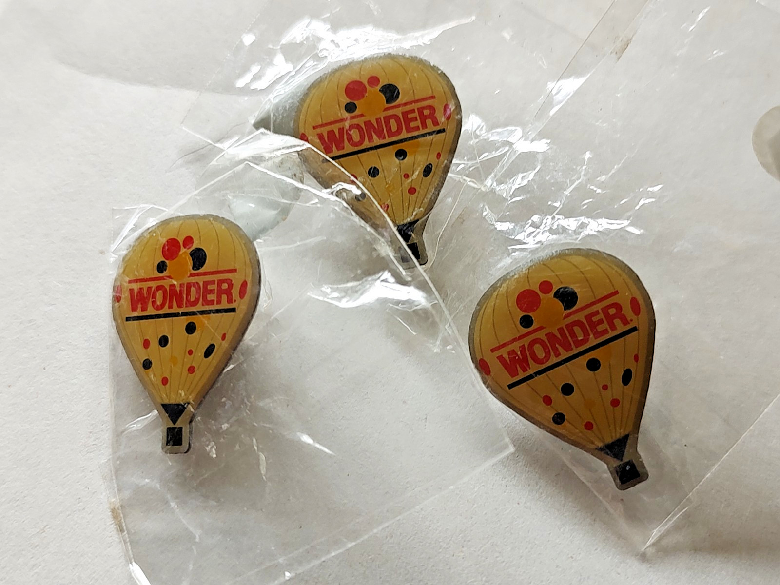 Older Wonder Bread Hot Air Balloon Promotional Lapel Pins Lot of 3 - Advertising