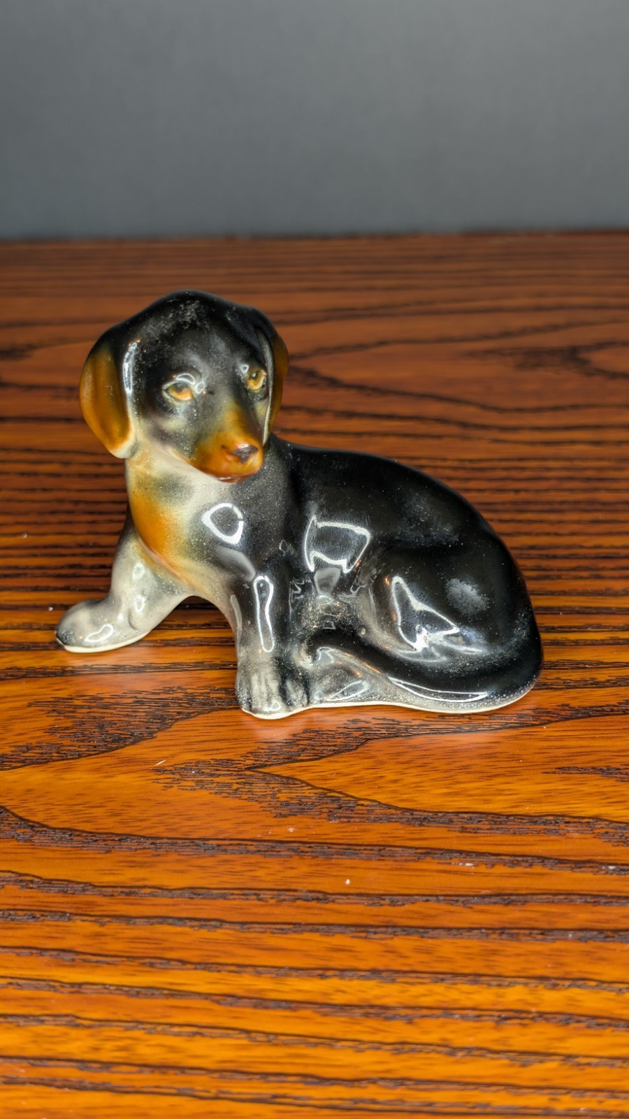 Vintage 1955 L.H.I.C. Ceramic Dachshund Puppy Dog Figurine Black & Tan Weiner 3\