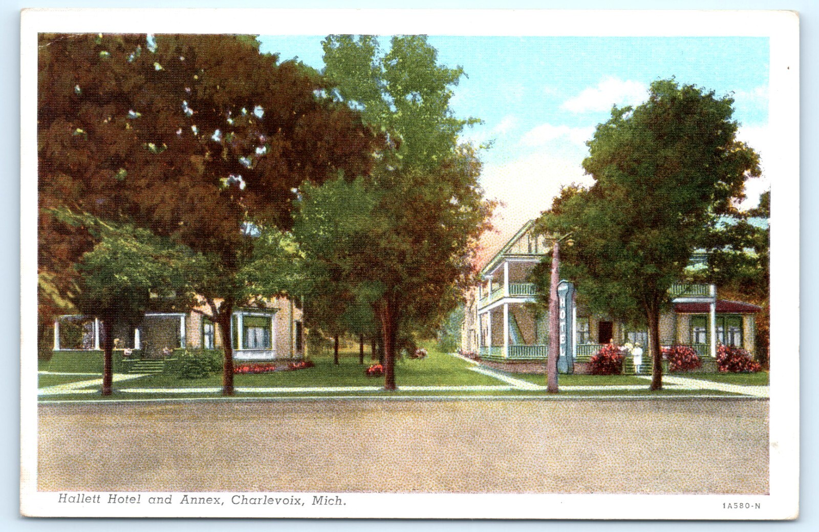 POSTCARD Hallett Hotel and Annex Charlevoix Michigan Street View