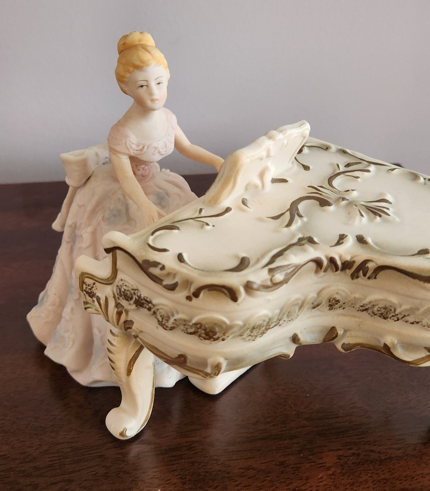 Vintage Lenwile Ardalt Porcelain Night Light of Woman Playing Piano - Works