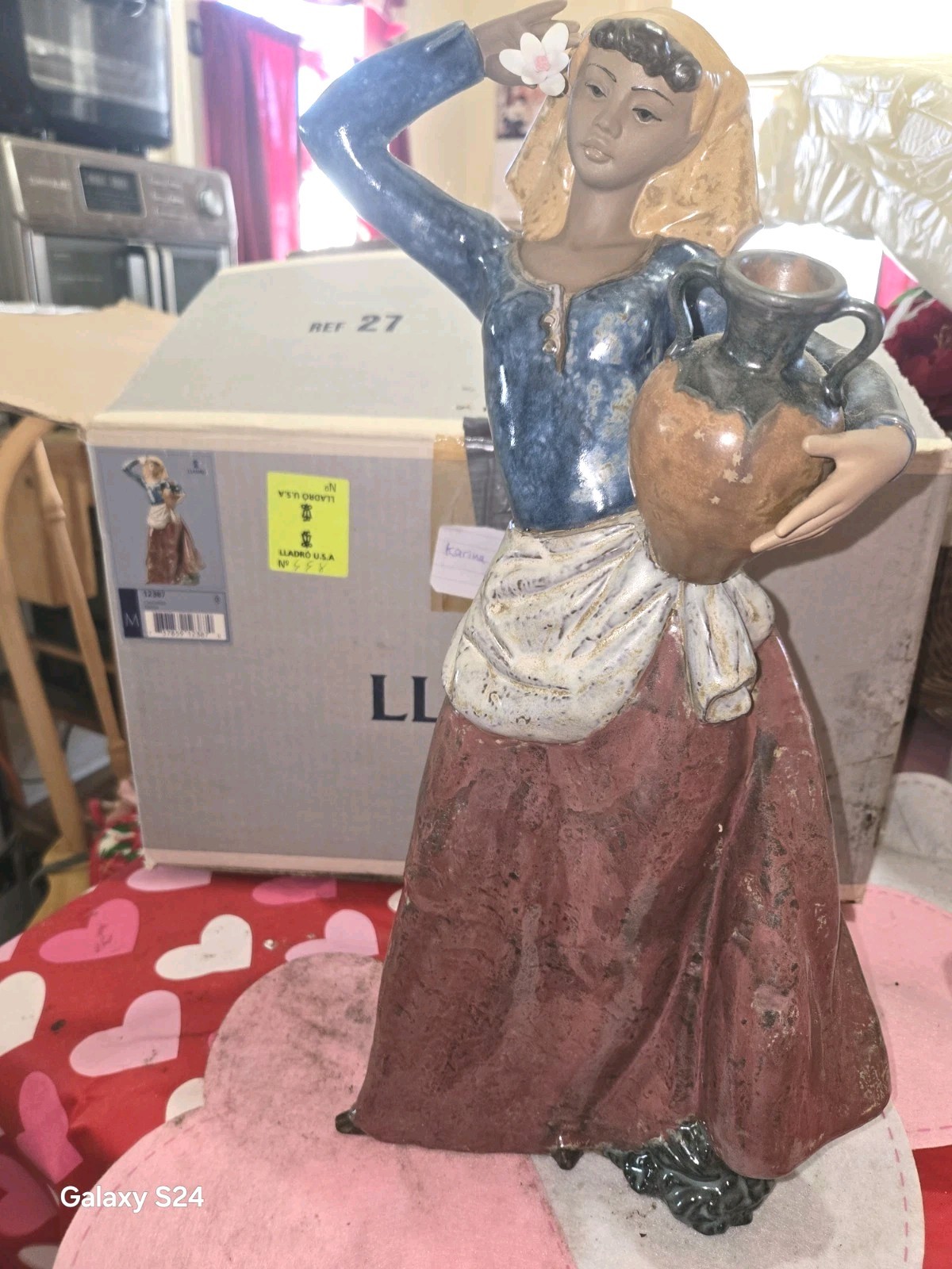Amazing 1998 Lladro Gres “Karina. The Warer Carrier” #2387 Figurine MINT 😃