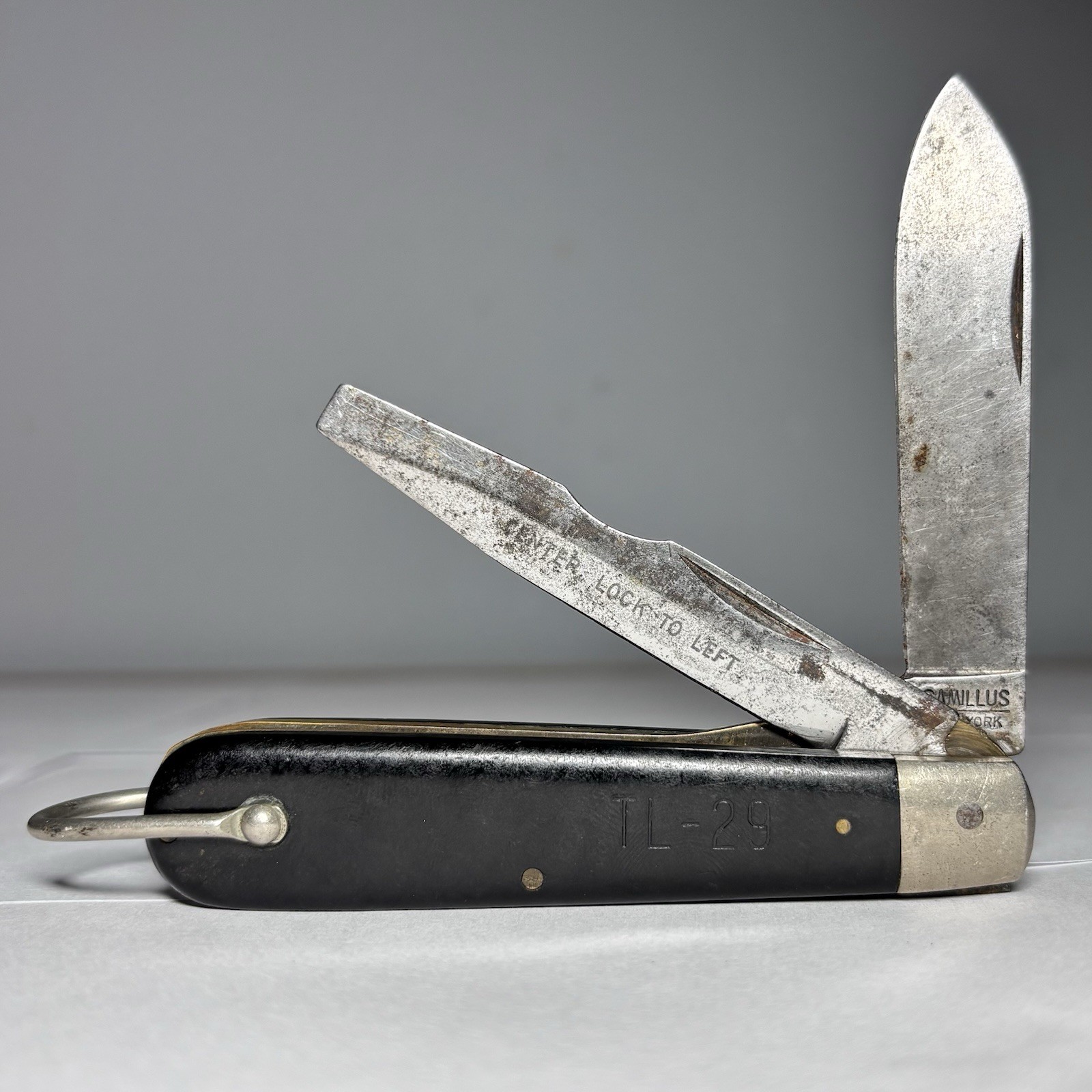 Vintage Camillus TL-29 Electrician Pocket Knife 2 Blade New York USA Bail