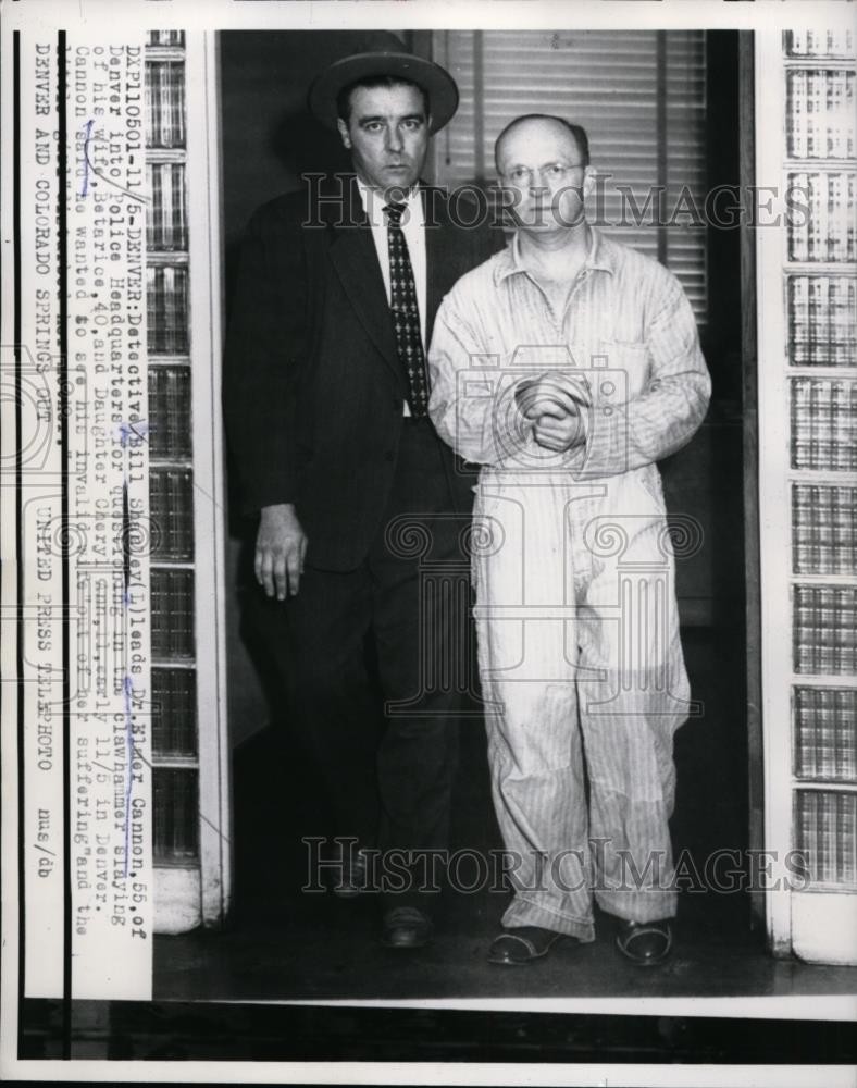 1956 Press Photo Dectective Shapley with Dr Elmer Cannon in Denver slaying 1956 Press Photo Dectective Shapley with Dr Elmer Cannon in Denver slaying