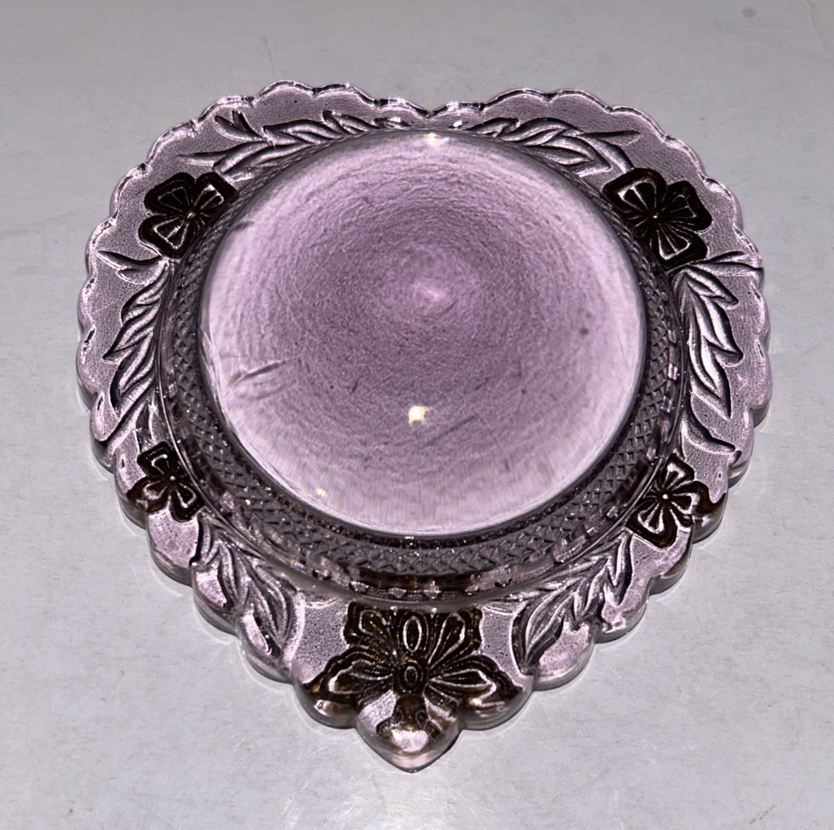 Vintage Victorian Goofus Glass Paperweight/Magnifying Glass Purple Heart