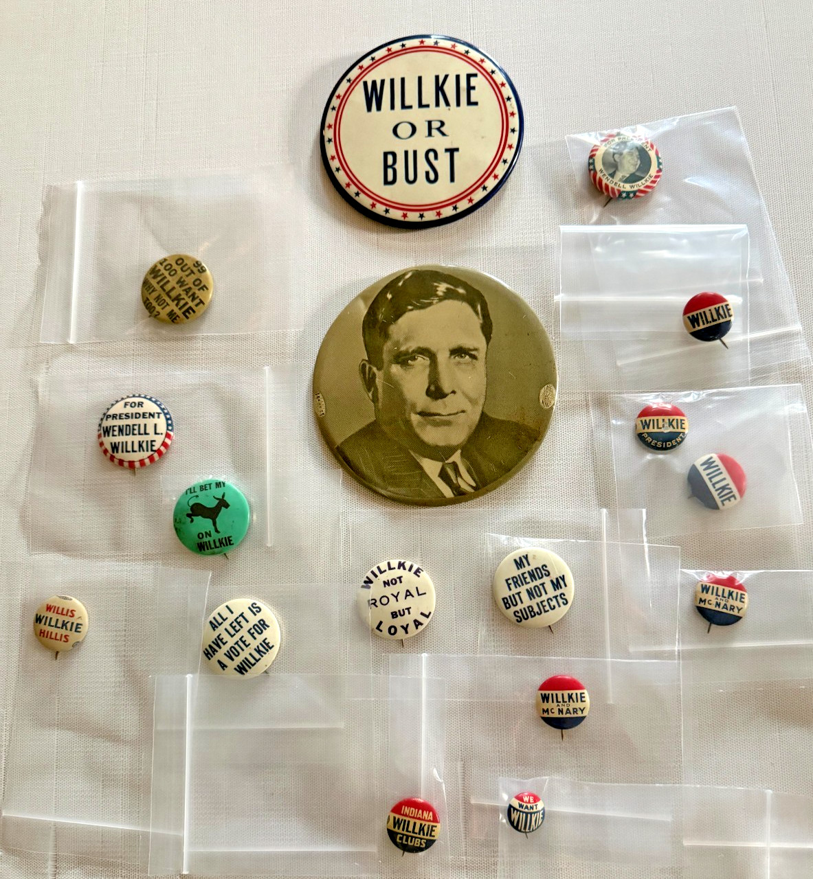 1940 Willkie Campaign Buttons – 4\