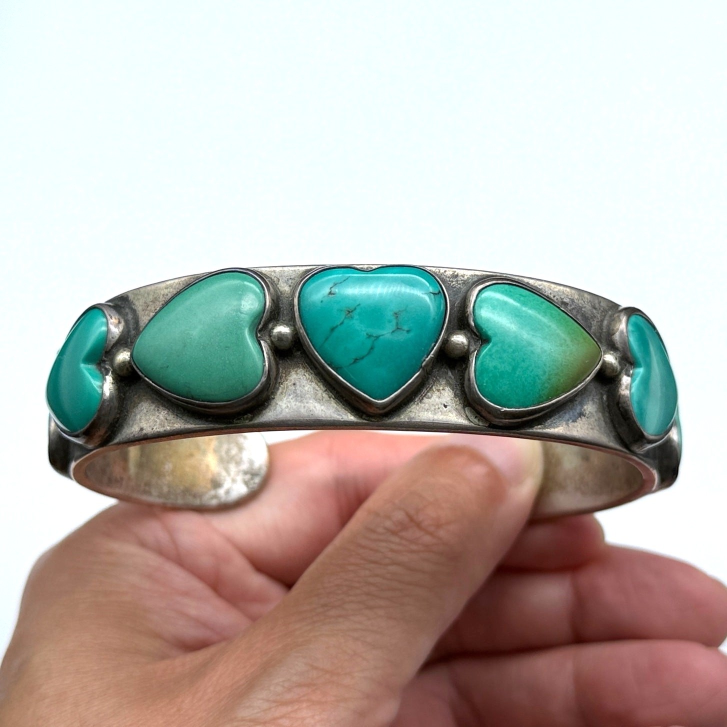 Vintage Anglo Tom DeWitt Turquoise Heart Silver Bracelet Cuff 8-3/8\