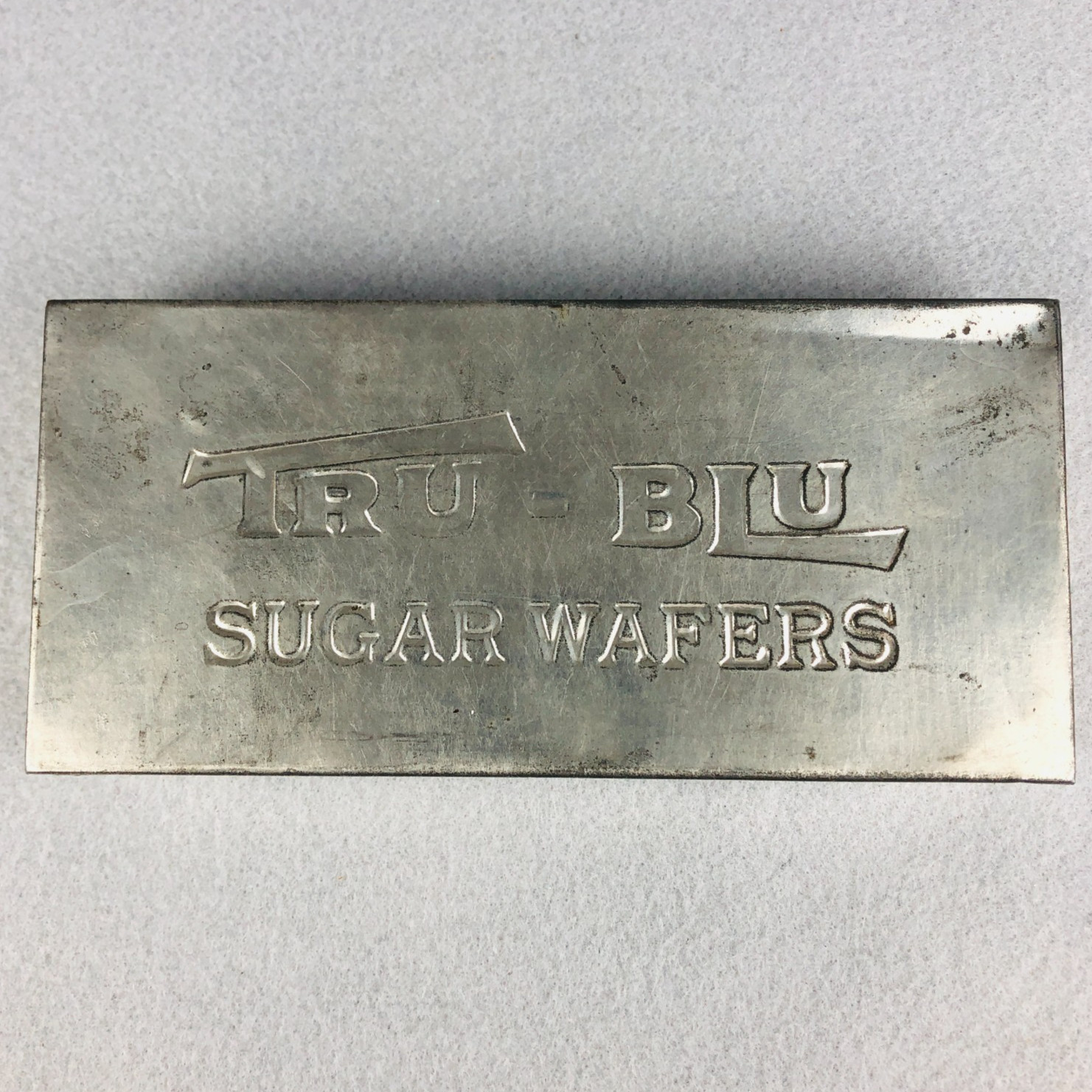 Antique TRU-BLU Sugar Wafers Tin Early 1900s Cookie with lift off lid Chicago?