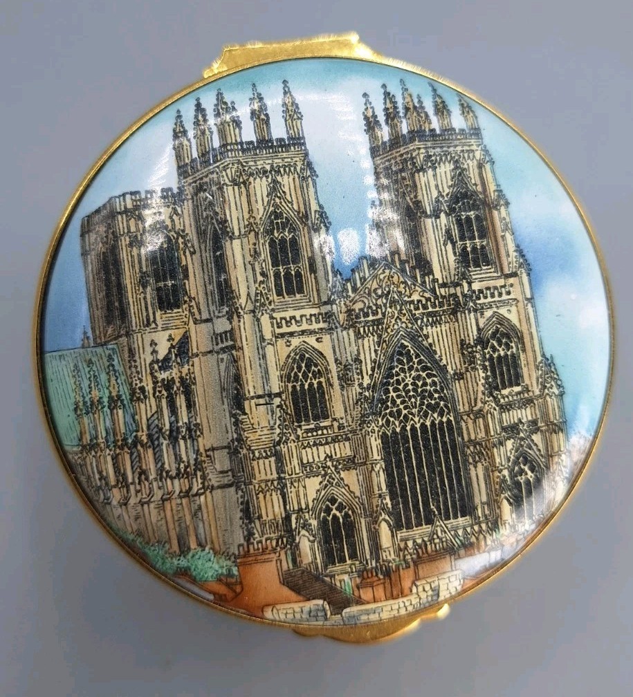 York Minster - Prestons - Staffordshire / Bilston Battersea Enamels Trinket Box