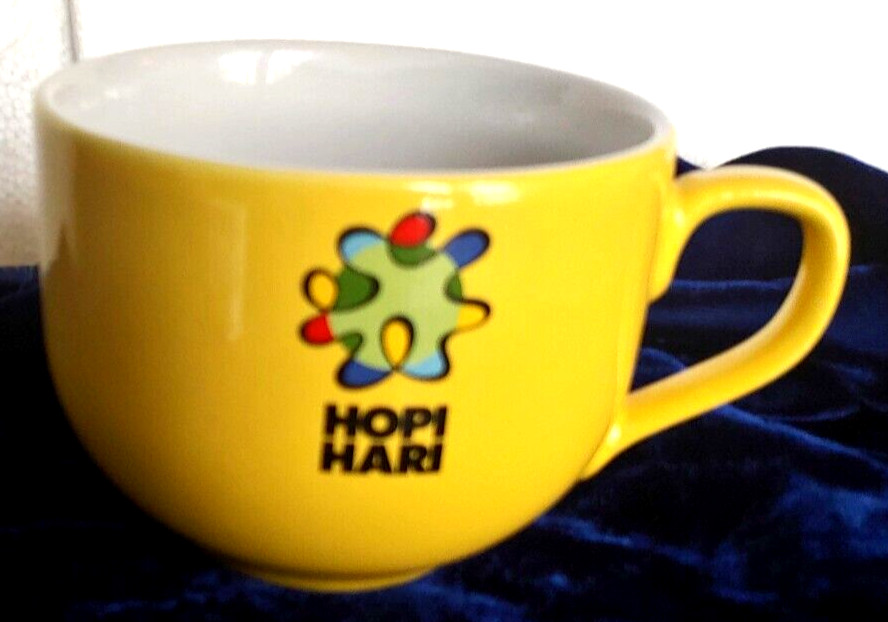Hopi Hari Brazillian Amusement Park Large Coffee Cup Yellow Ceramic 16 Oz