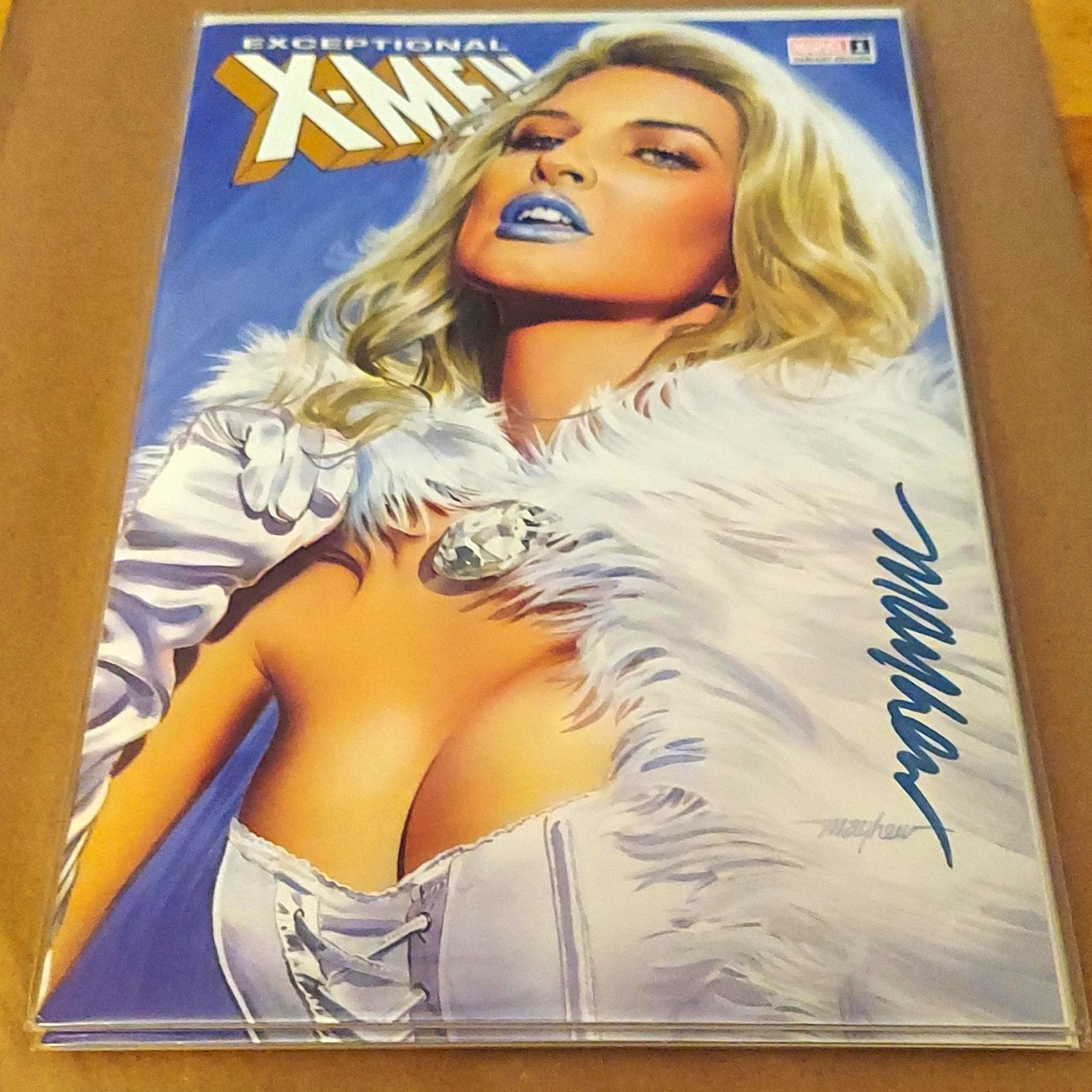 SIGNED Exceptional X-Men #1 LTD 3000 Signed Mike Mayhew w/COA Emma Frost X-Men