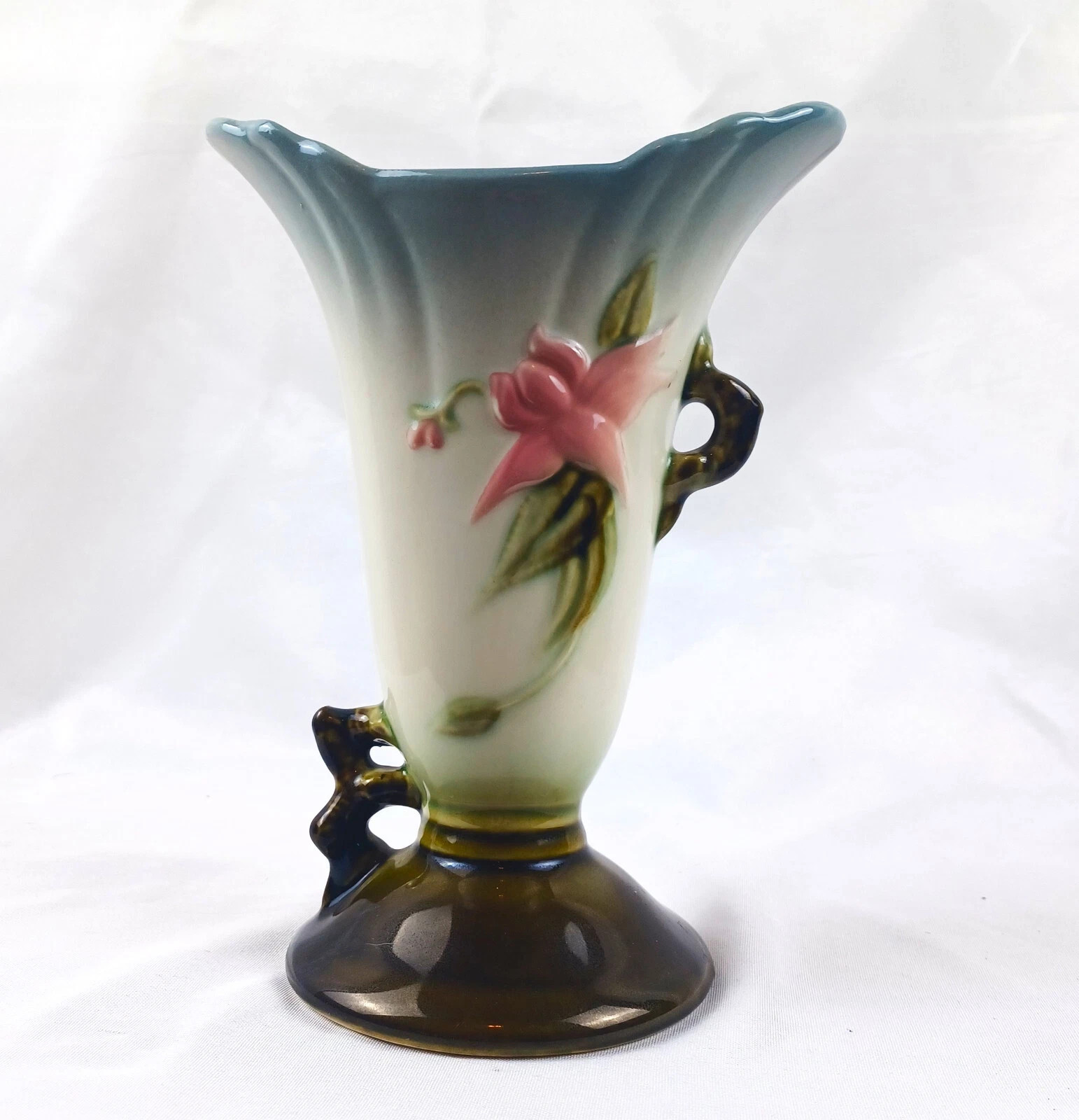 Vintage Hull Art Pottery Woodland Vase  7 1/4 Inch USA Pink Flower