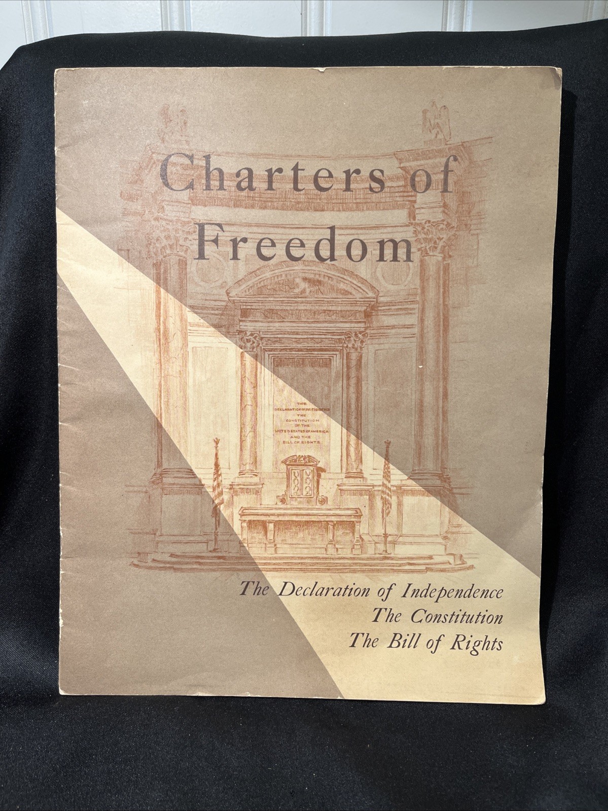 1952 CHARTER\'S OF FREEDOM DECLARATION CONSTITUTION & BILL OF RIGHTS (D12)
