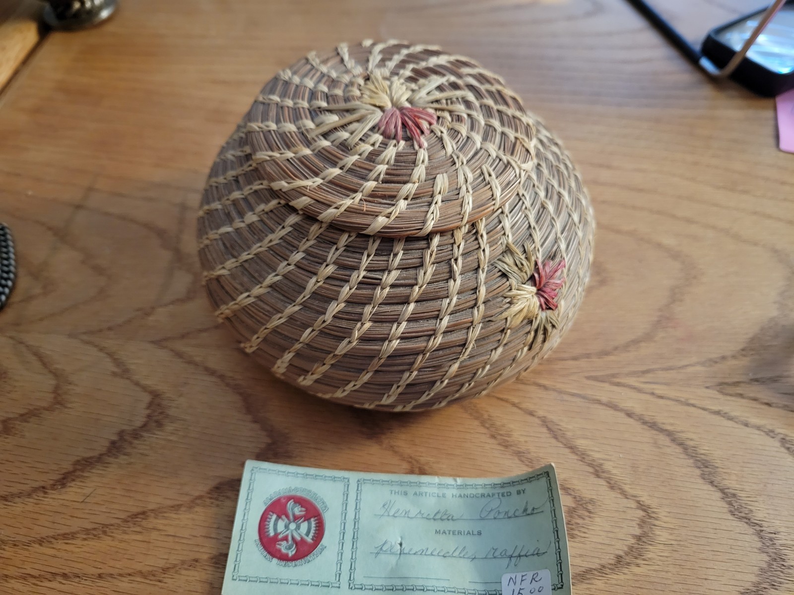 Antique Henrietta Poncho Alabama-Coushatta Native American Lidded Pine Basket