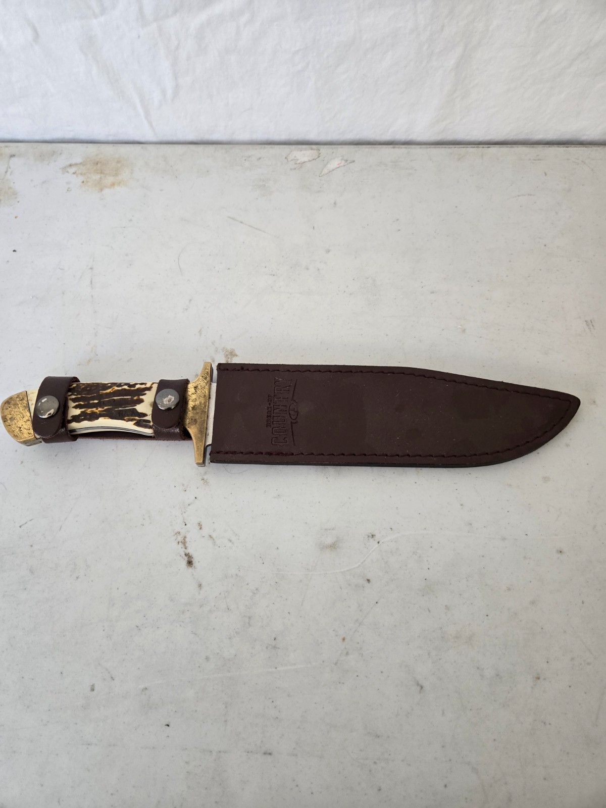 BREAK UP COUNTRY KNIFE FAUX BONE HANDLE 14IN LEATHER SHEATH BREAK UP COUNTRY KNIFE FAUX BONE HANDLE 14IN LEATHER SHEATH