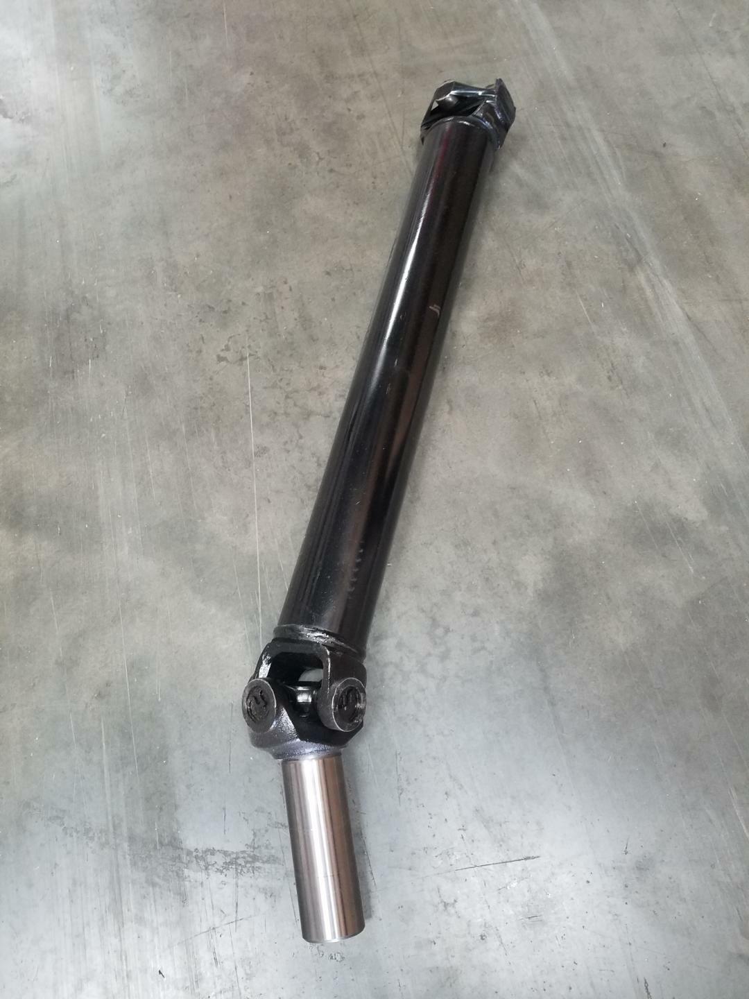 Military M998 HMMWV HUMVEE Rear DriveShaft  NP242 12447113 919588-2204