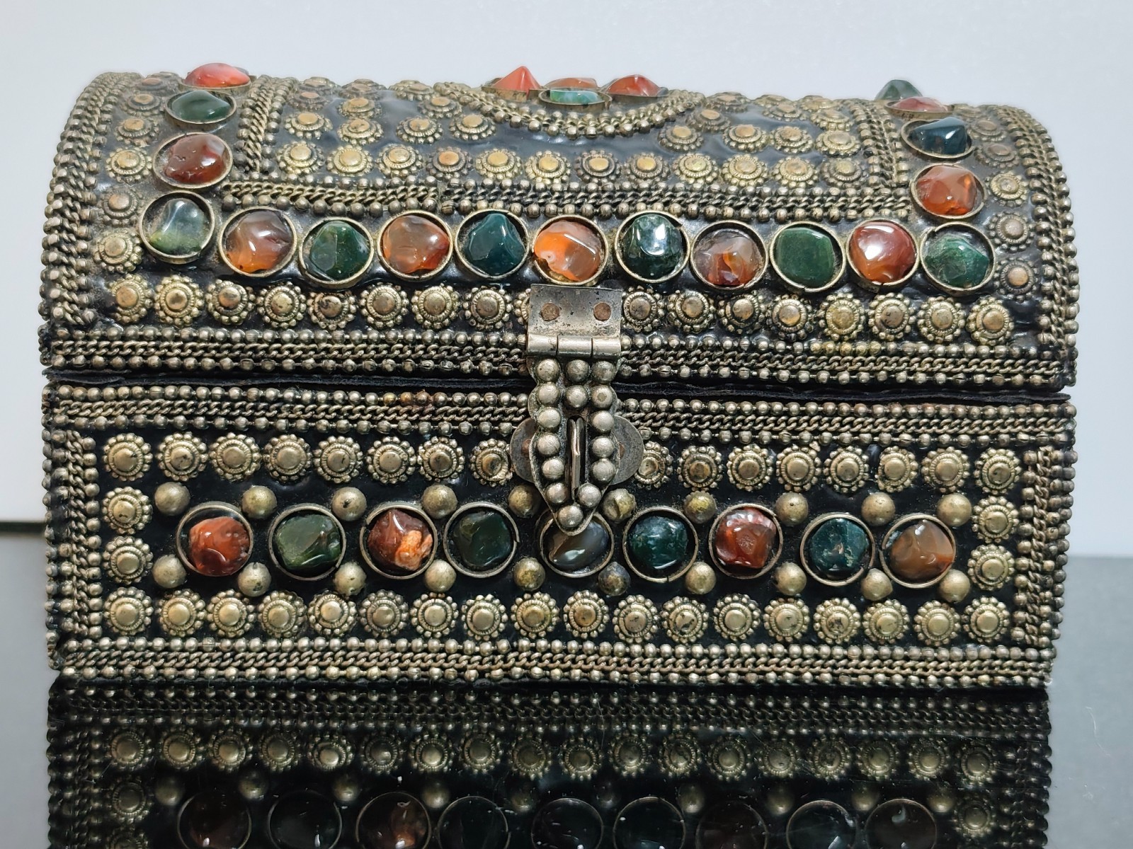 Antique Moroccan Wedding Jewelry Inlaid Semi-Precious Stones Trinket Box 16cm