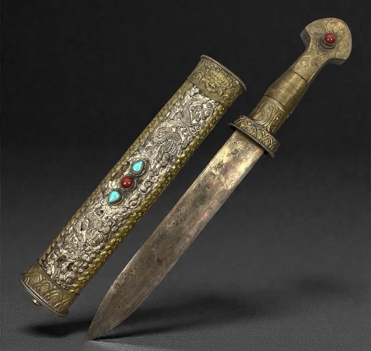 Antique  Tibetan Himalayan Ornate Dagger Sword with Decorative Sheath